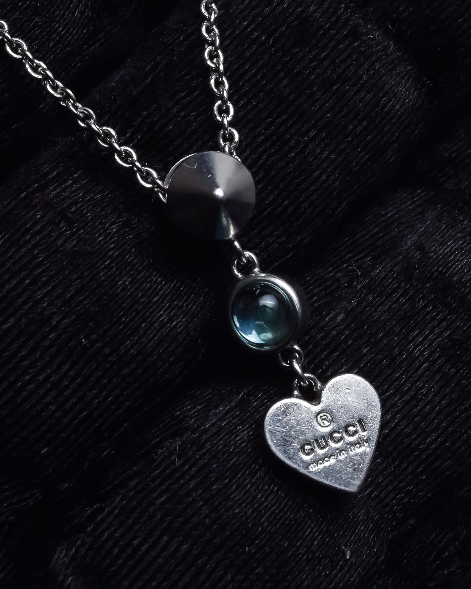 "GUCCI" Heart motif silver necklace
