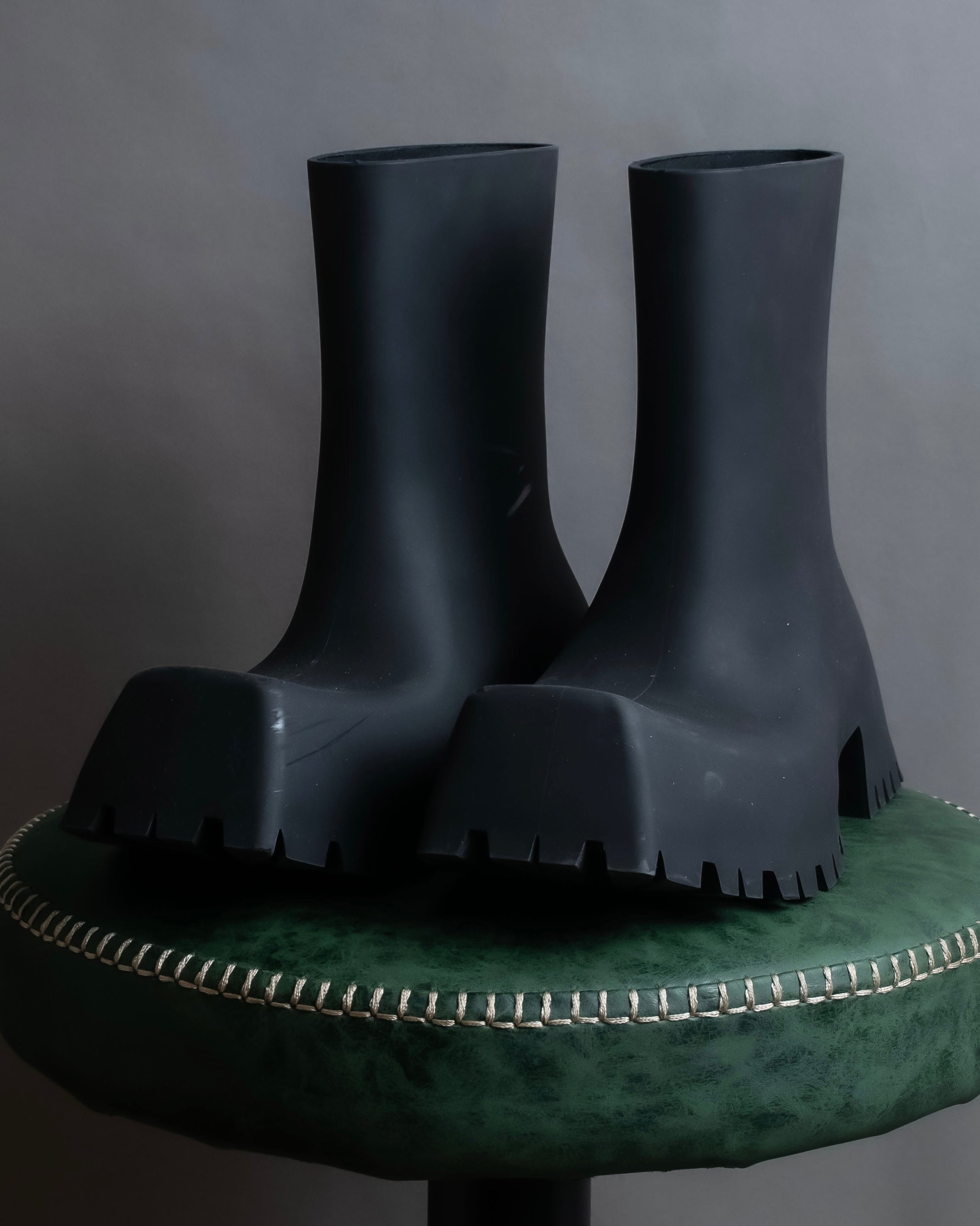 "BALENCIAGA" Rubber black trooper boots