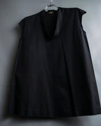 “BOTTEGA VENETA”  V neck designed no sleeve top