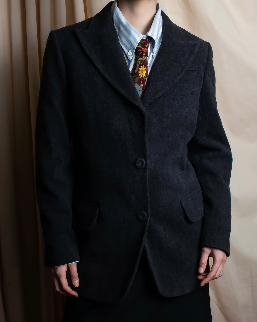 "JEAN PAUL GAULTIER FEMME"
Peaked drape beautiful shape tailored jacket