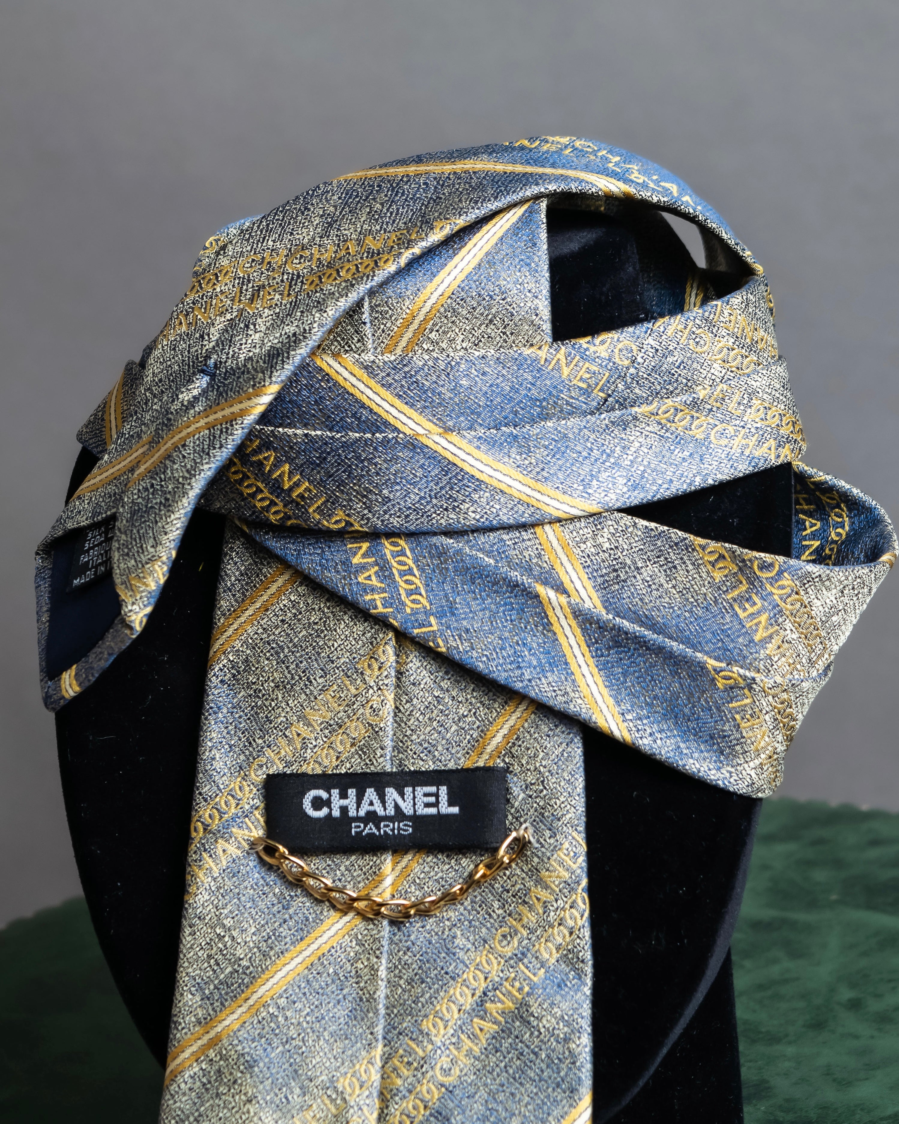 "CHANEL" Regimental pattern gold scattered design neck tie