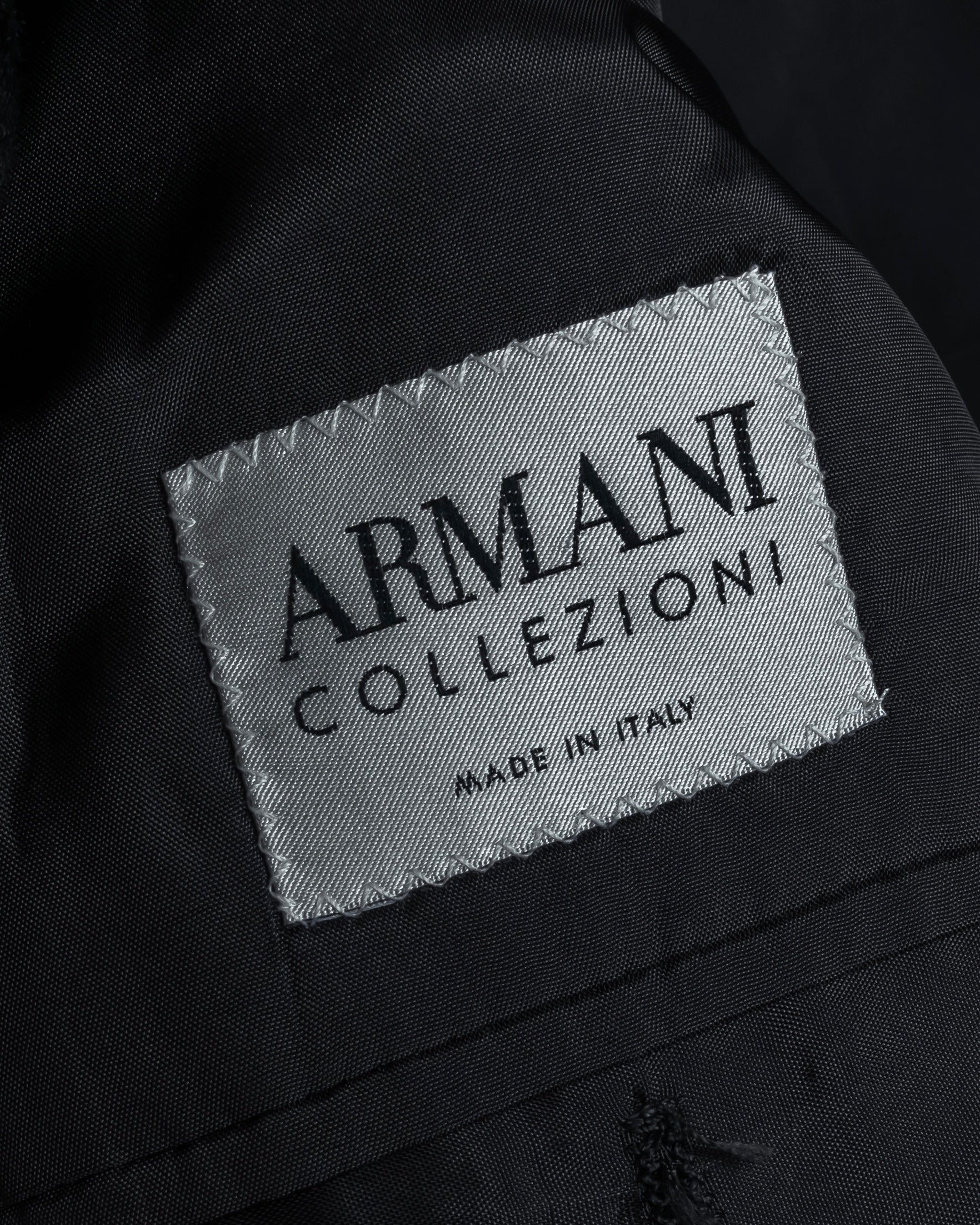 "ARMANI COLLEZIONI" Deep charcoal pinstripe set up