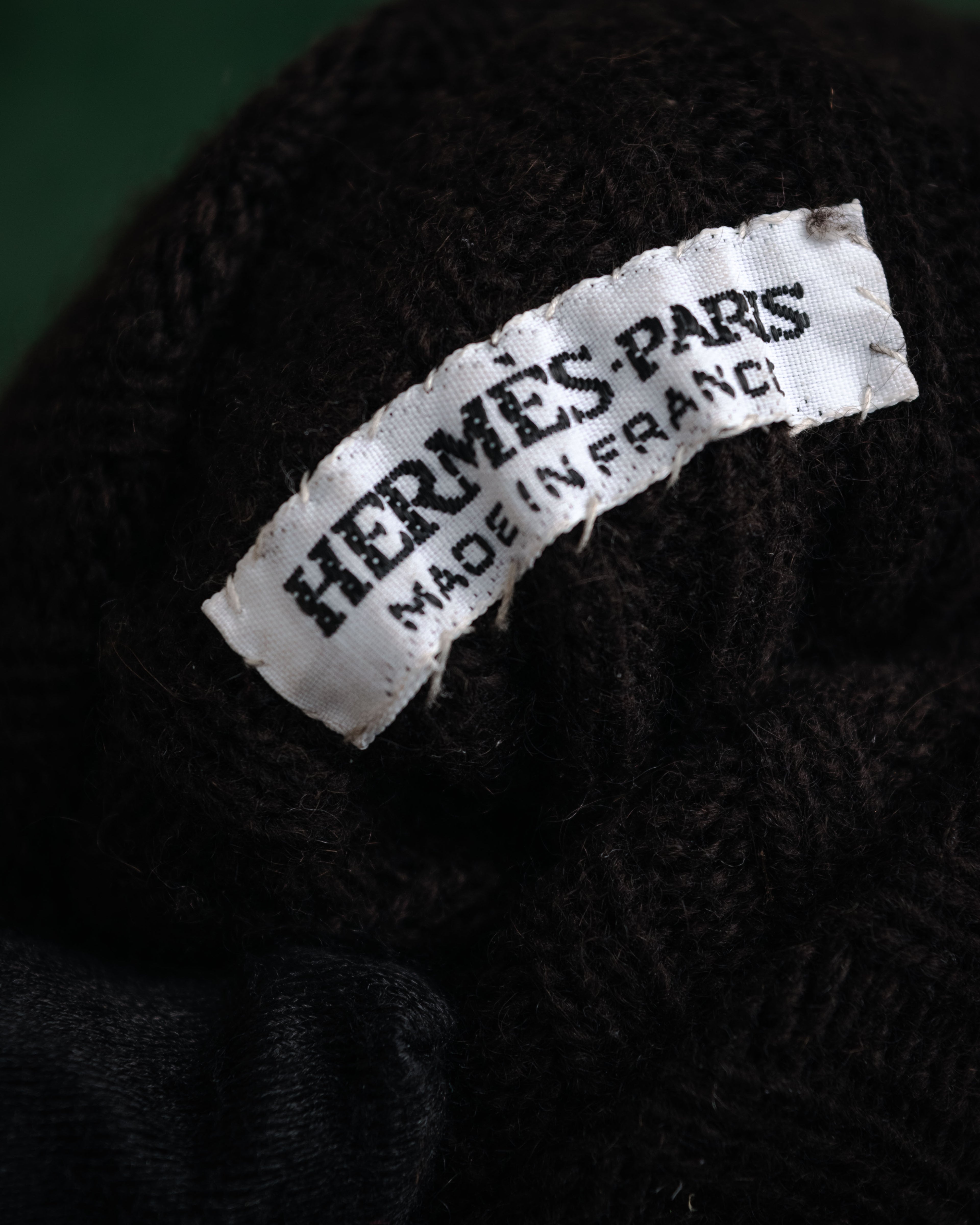 –SPECIAL– “HERMES” 80’s-90’s Cashmere lined suede driving gloves