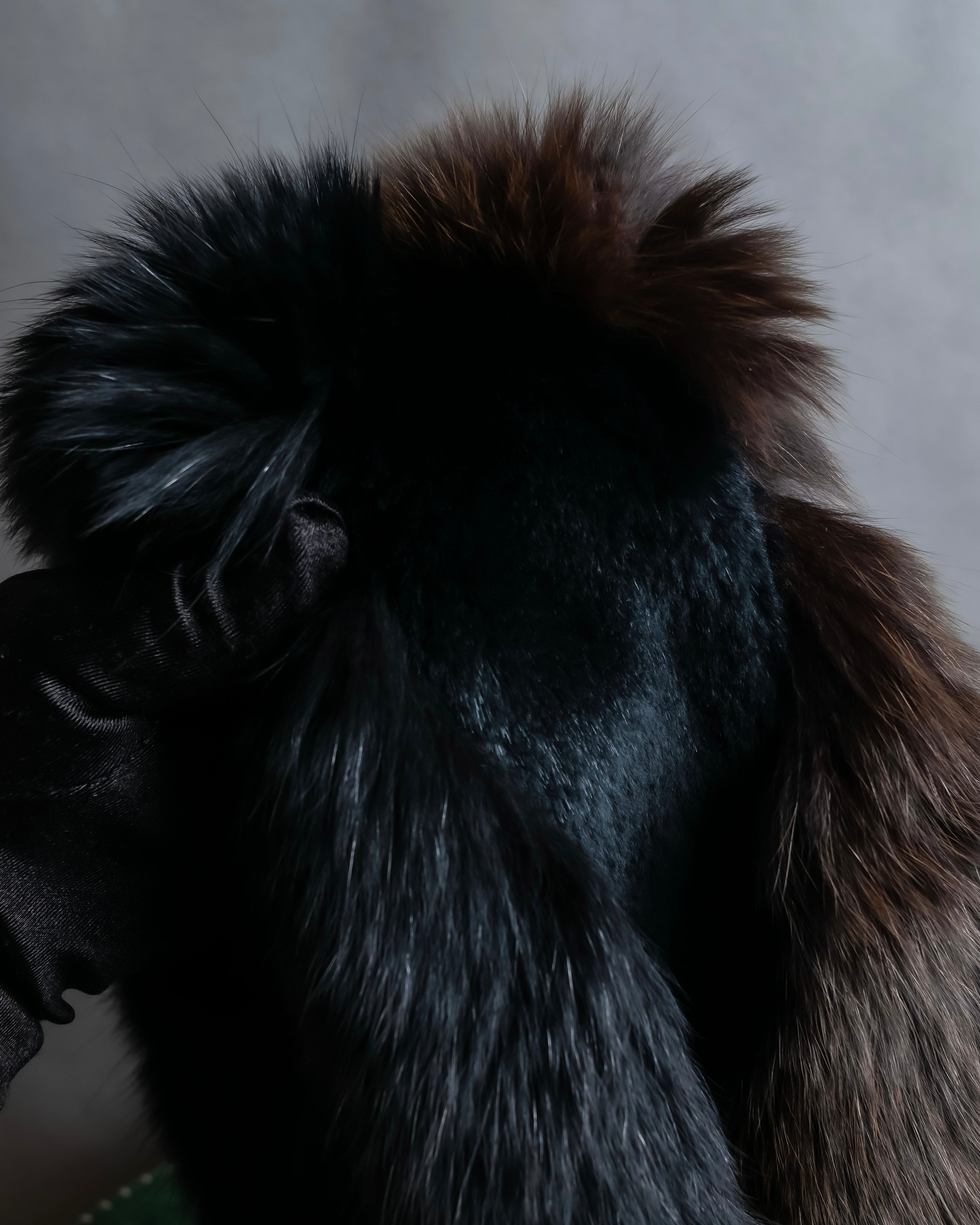 "FENDI" Two-tone striped fur docking stole