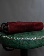 "GUCCI" Aristocratic crest charm suede shoulder bag