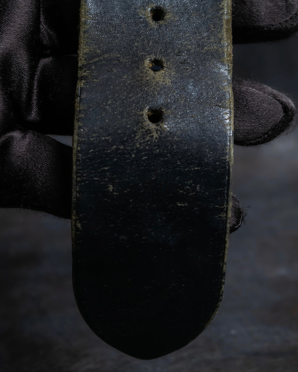 "HERMES" D ring buckle design leather bracelet