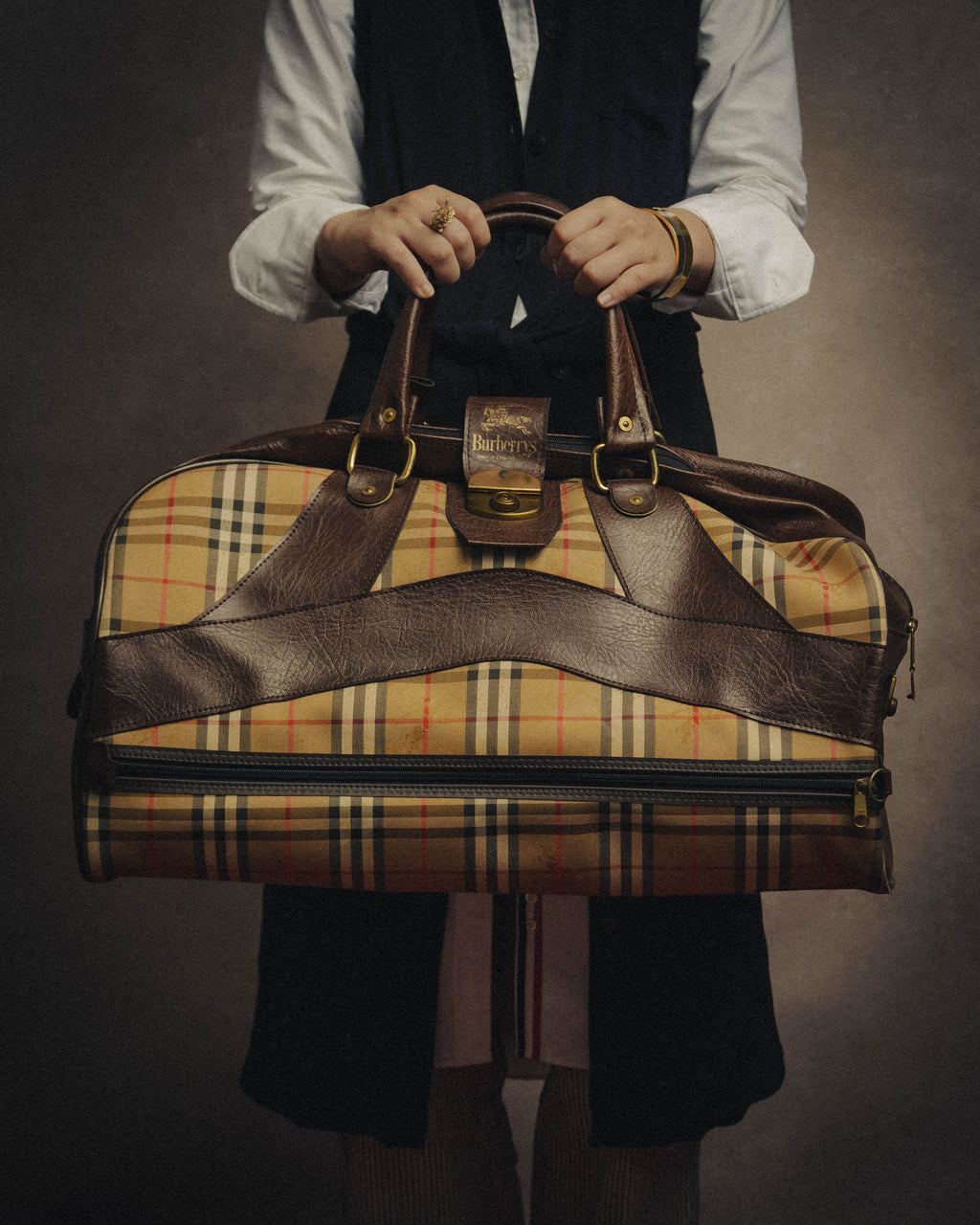 -SPECIAL- "Burberrys" 80's-90's Classic check textured leather boston bag