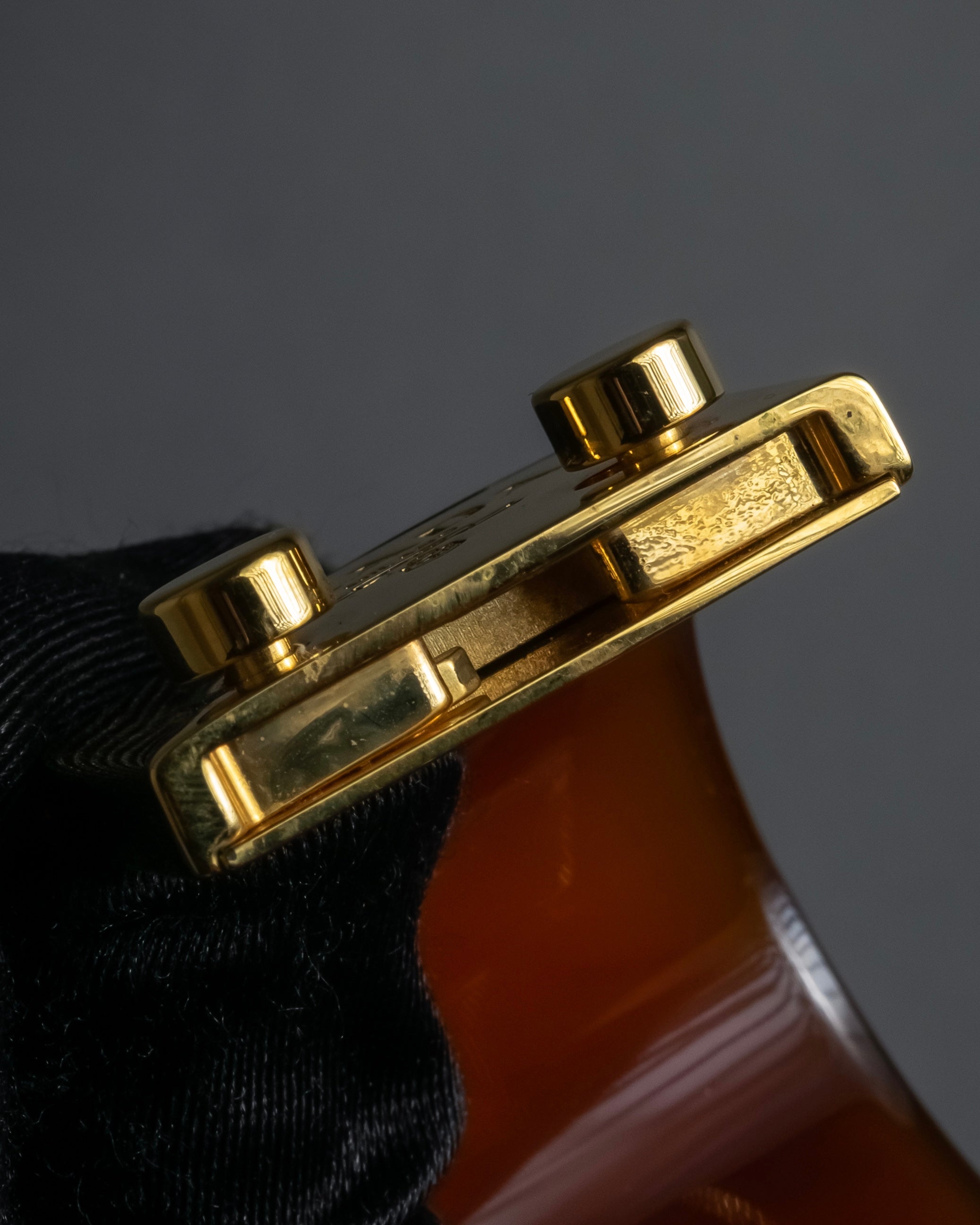 -MOOD Christmas Collections-
"PRADA" Miuccia Prada design tortoiseshell architectural bangle