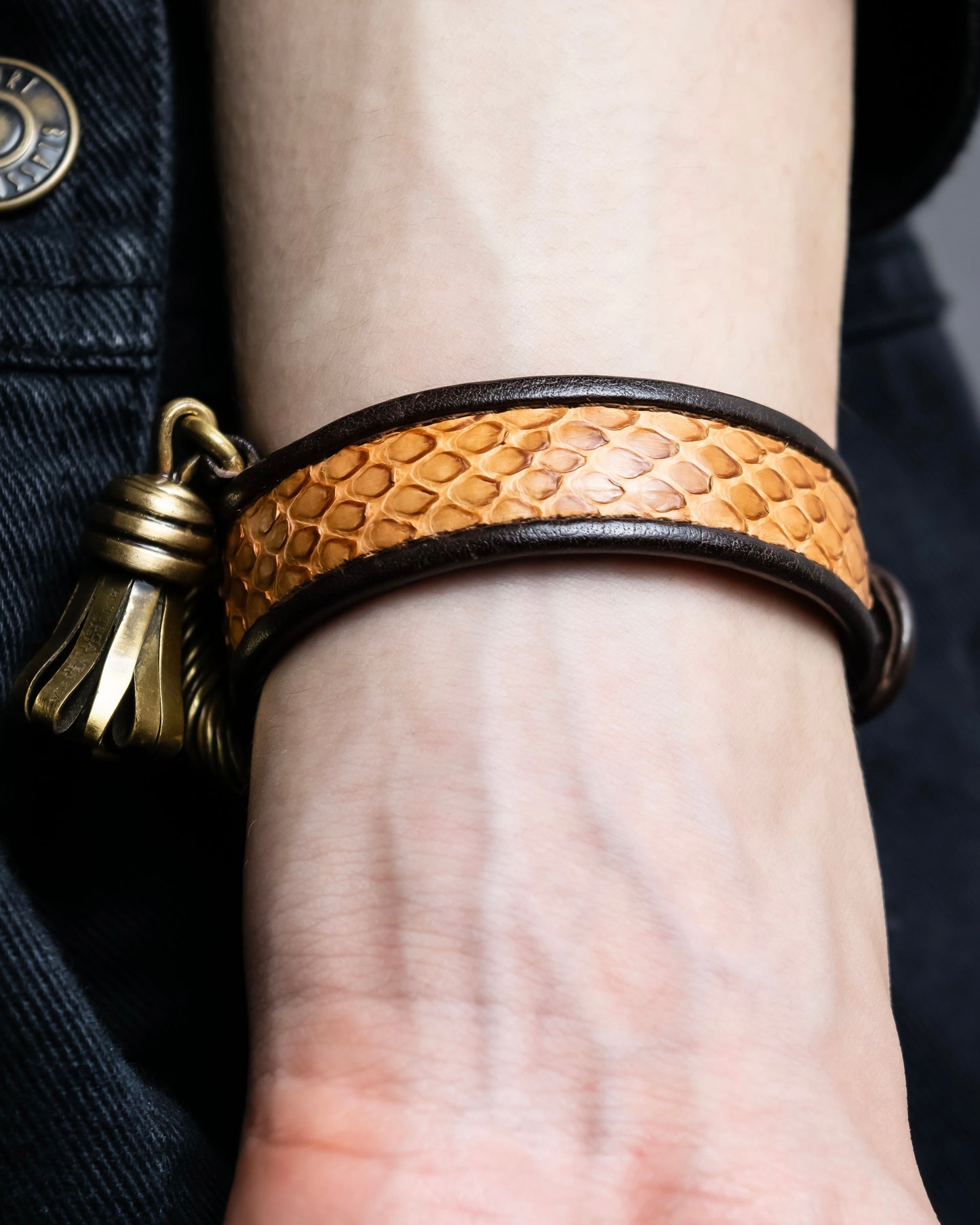 "BOTTEGA VENETA" Python switch design leather bracelet