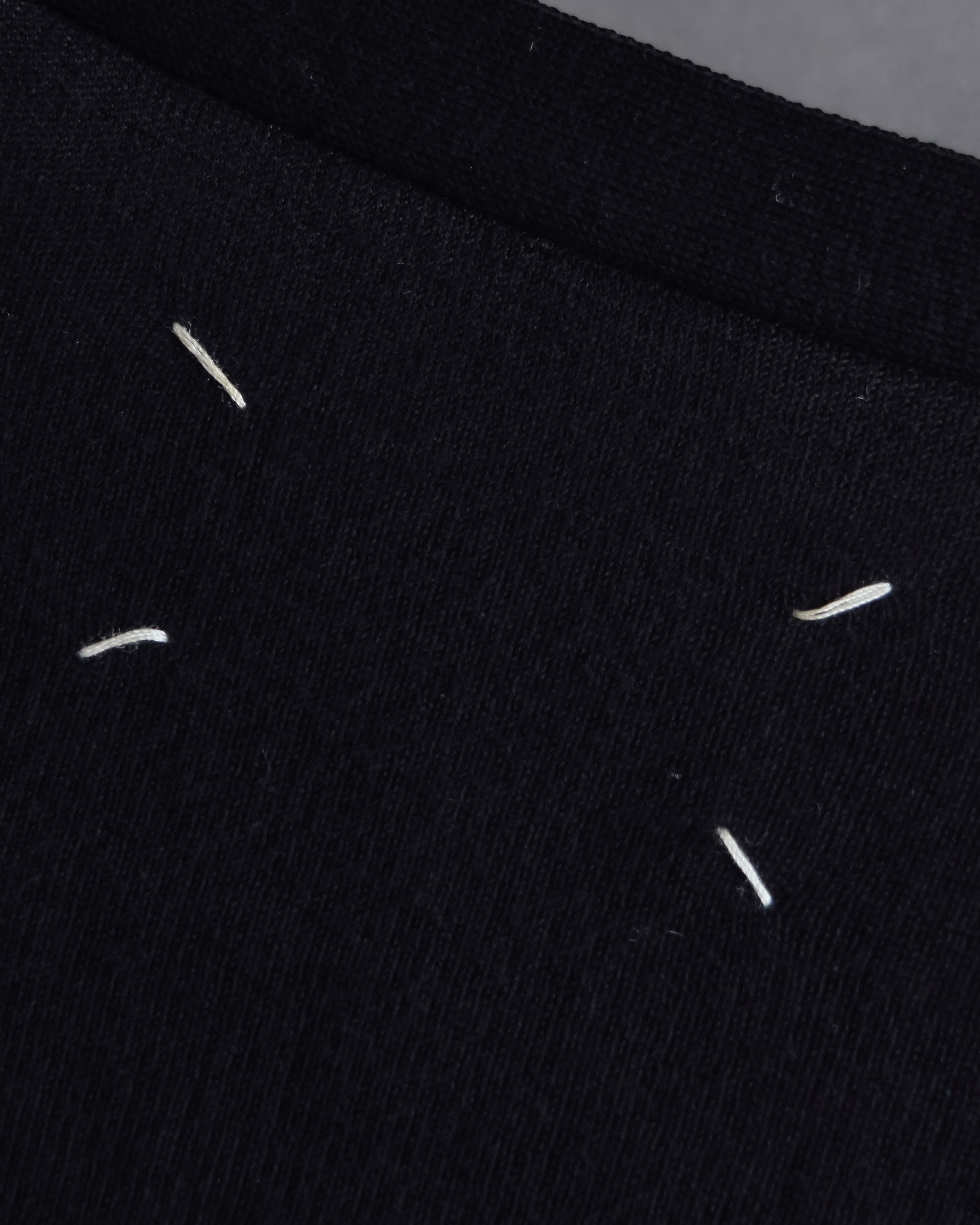 "MAISON MARGIELA" 18SS Elbow patched v-neck knit cardigan