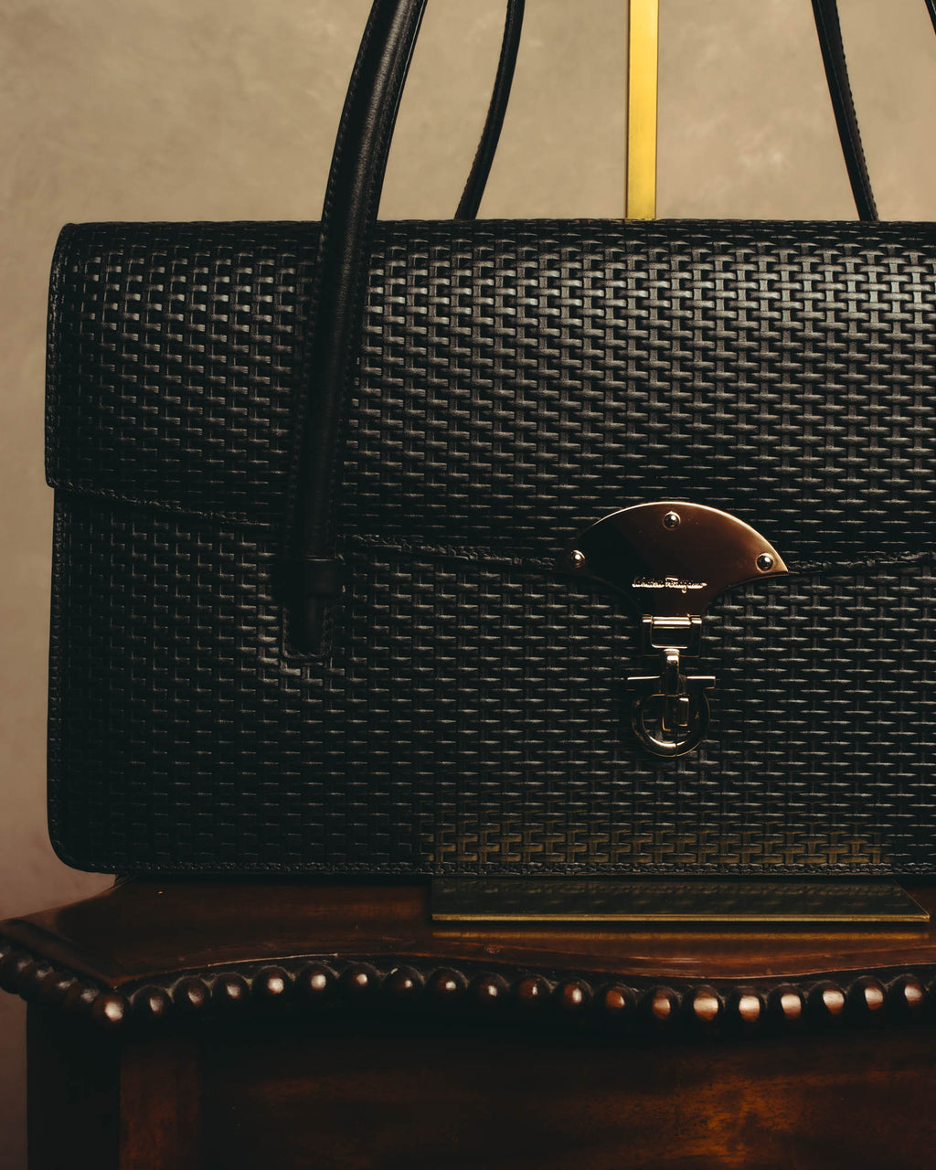 "Salvatore Ferragamo" 90's-00's Woven leather shoulder handbag