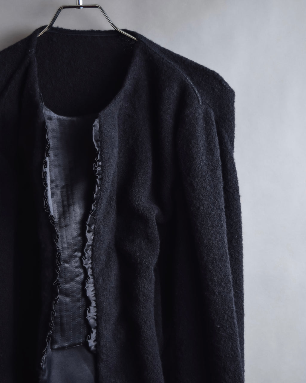 "GIANFRANCO FERRE" Structured wool satin ruffle inner detail set up