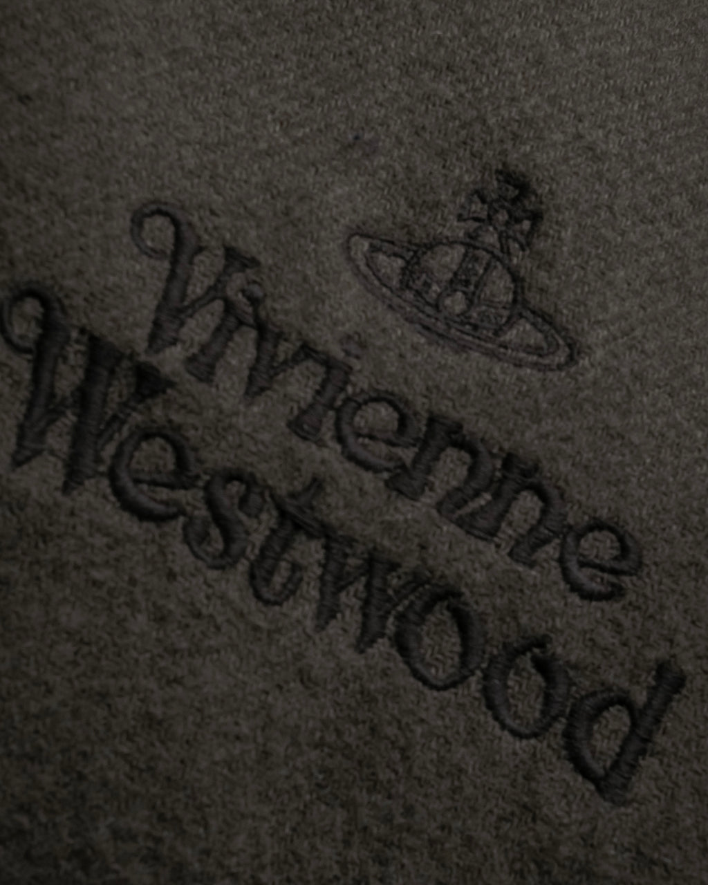 "Vivienne Westwood" Logo engraved wool long muffler