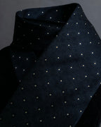"COMME des GARCONS HOMME"
Square dot jacquard necktie