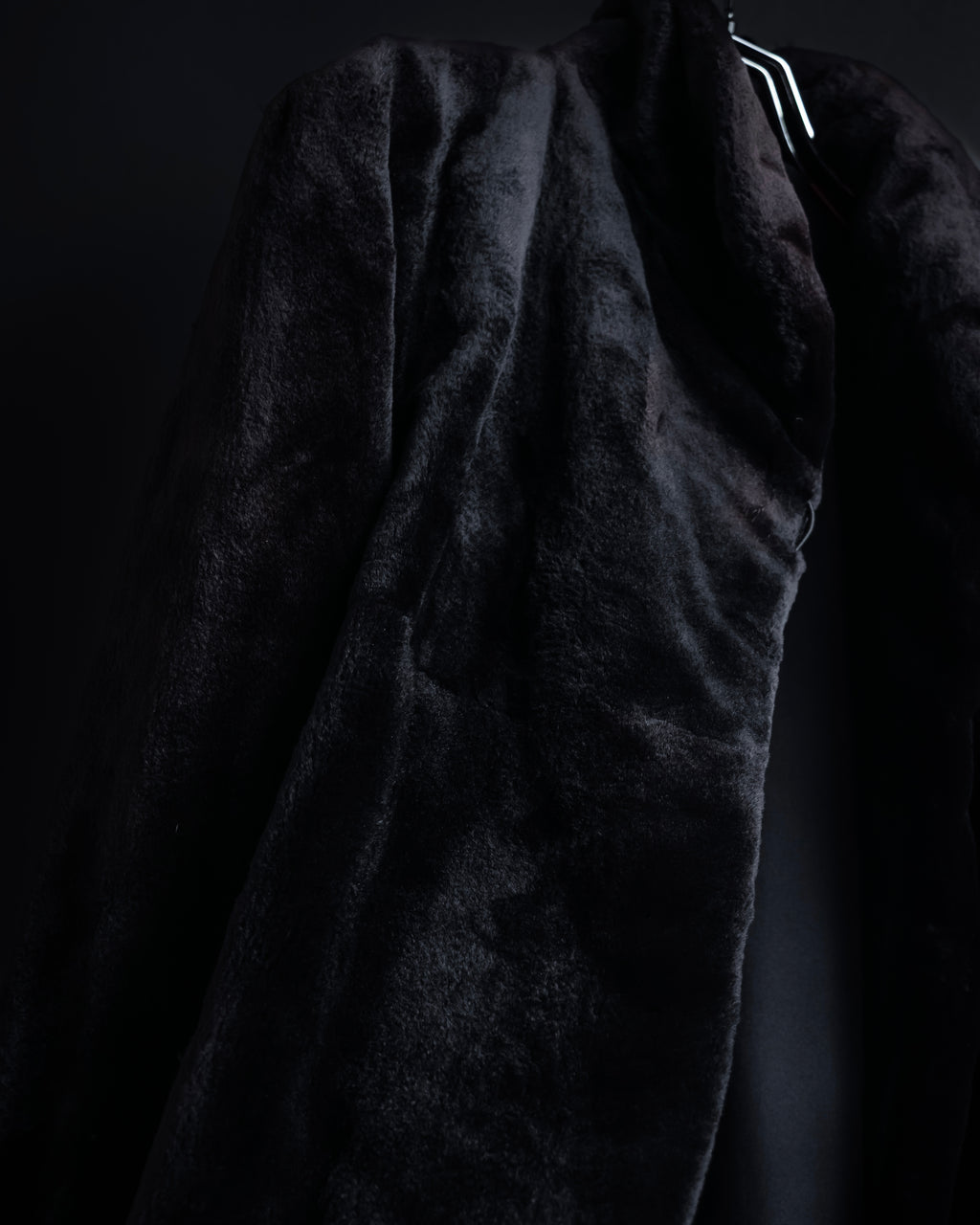 -SPECIAL- “VALENTINO” 1988–1992 SAGA Mink Shawl Collar Coat