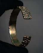 “GUCCI” 2010’s organic relief cuff bracelet