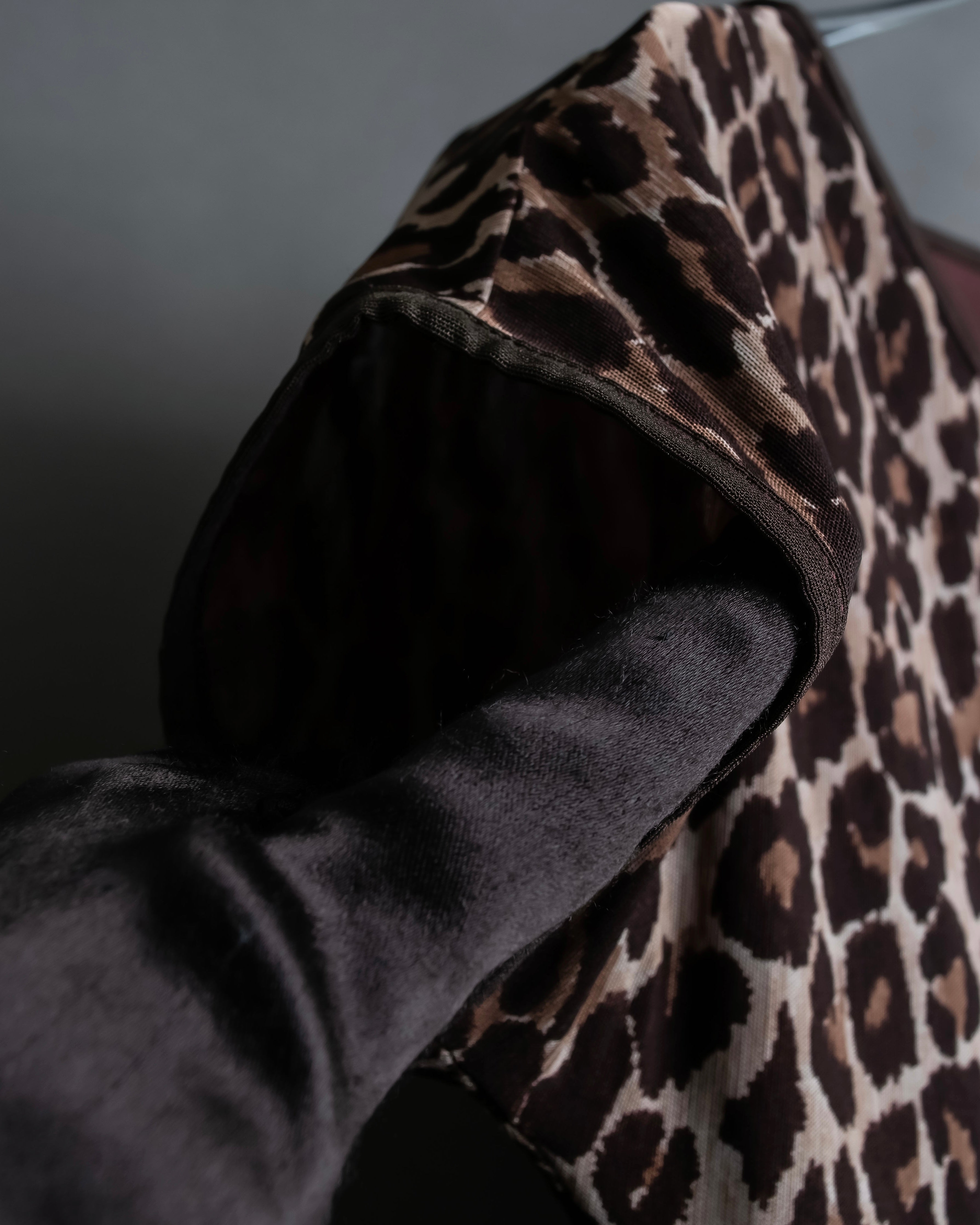 "DOLCE & GABBANA" Leopard print short cut and sew