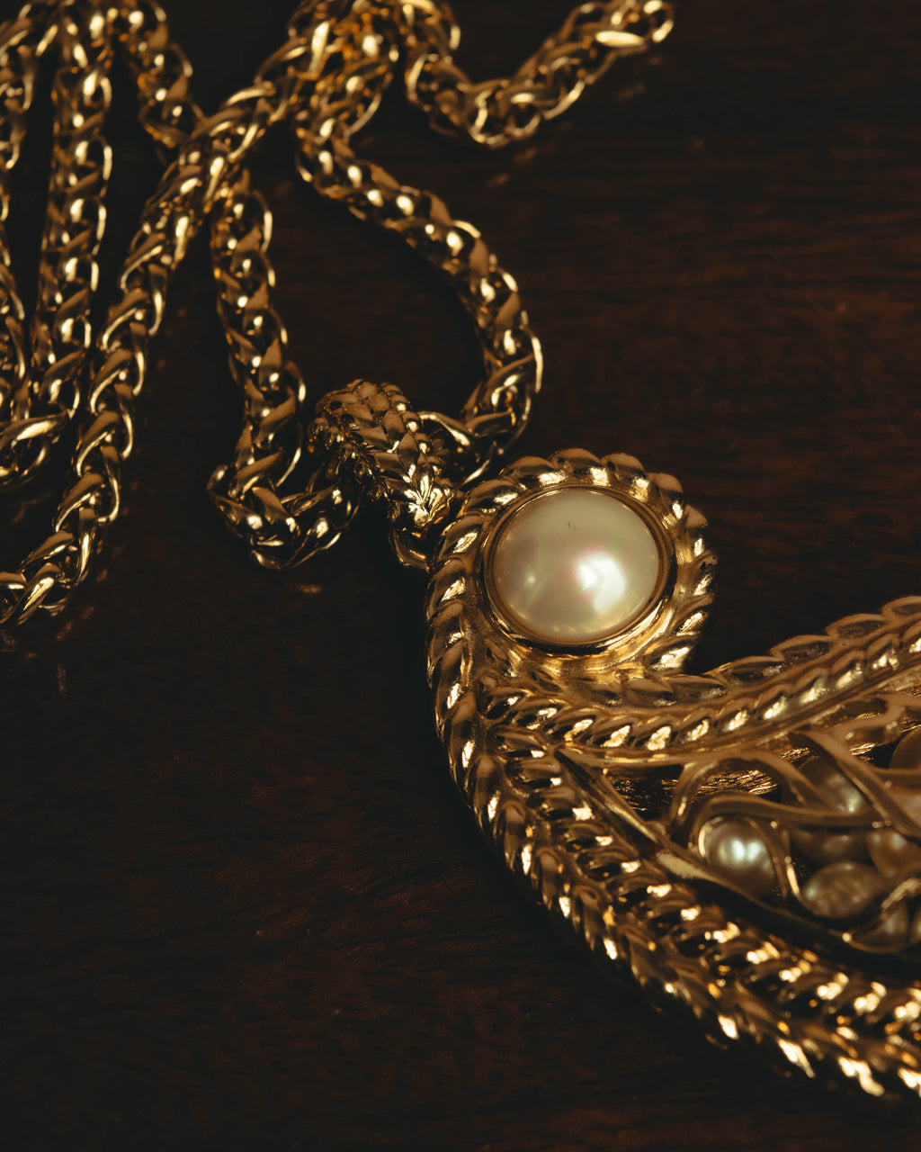 "Christian Dior" 80's-90's Ornate pendant necklace