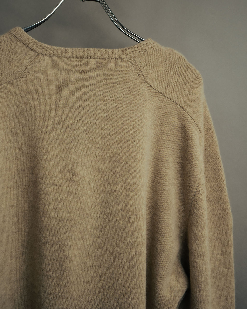-MOOD Vintage Collections-
80’s-90’s V-neck lambswool knit