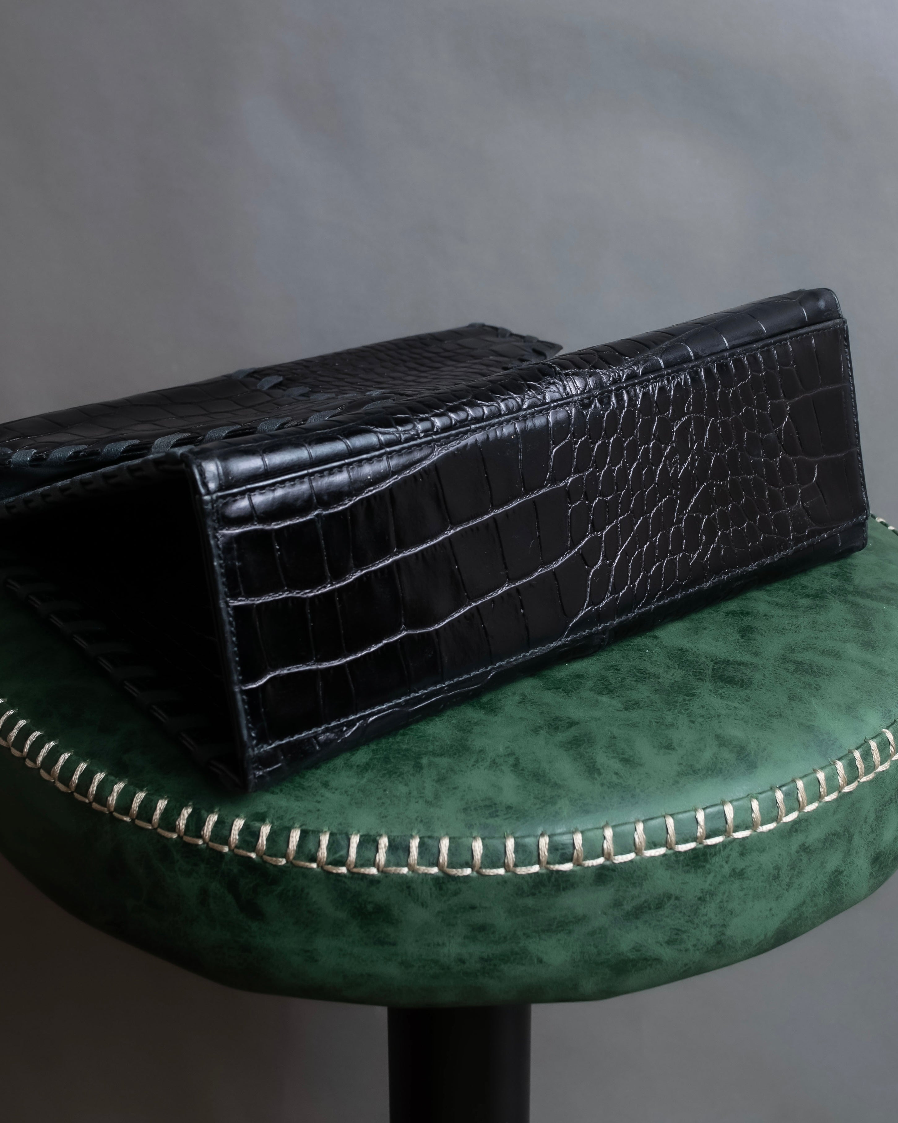 "YVES SAINT LAURENT" Braided stitch design crocodile embossed leather one-handle bag