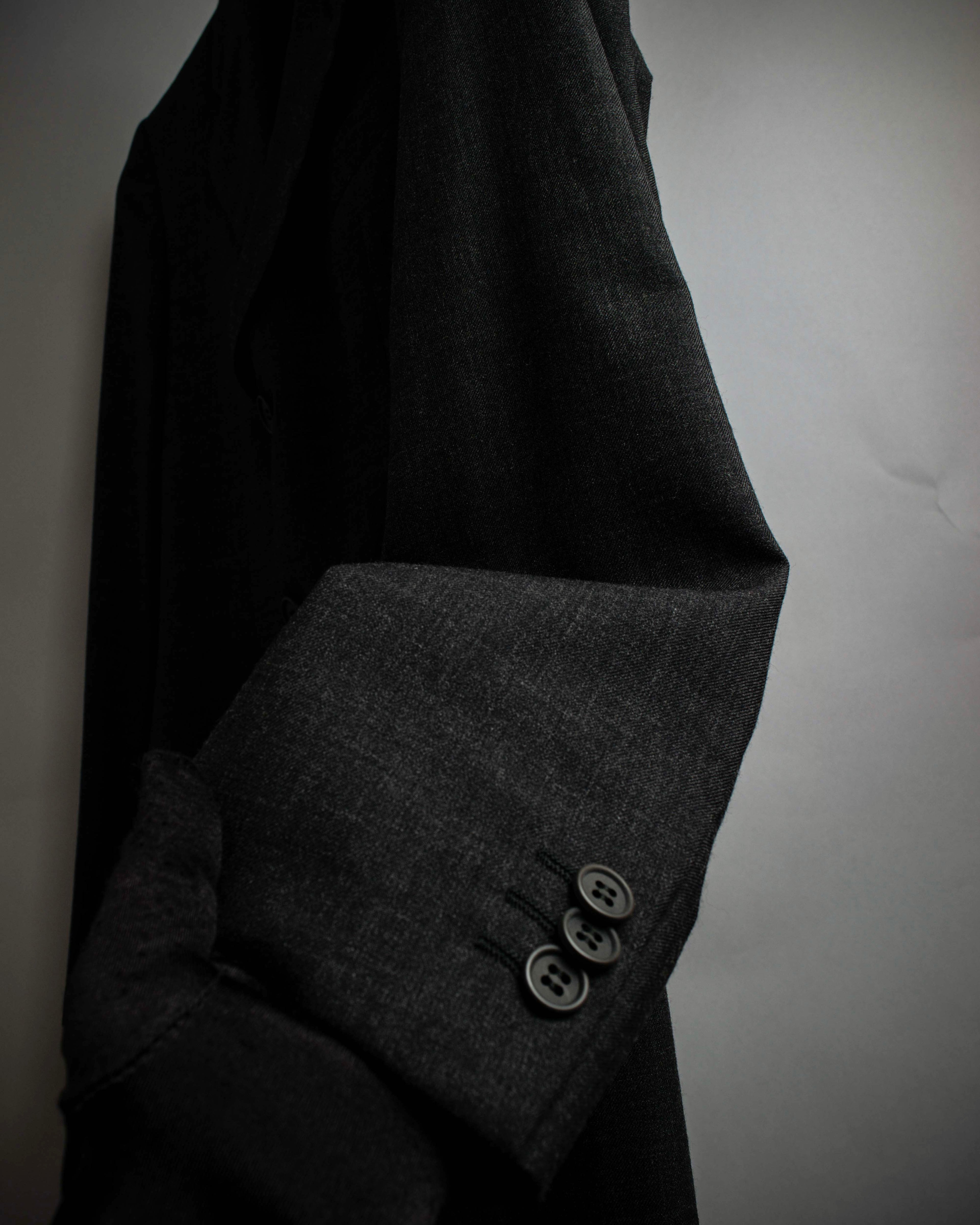 "GIORGIO ARMANI" LE COLLEZIONI line classical tailoring set up