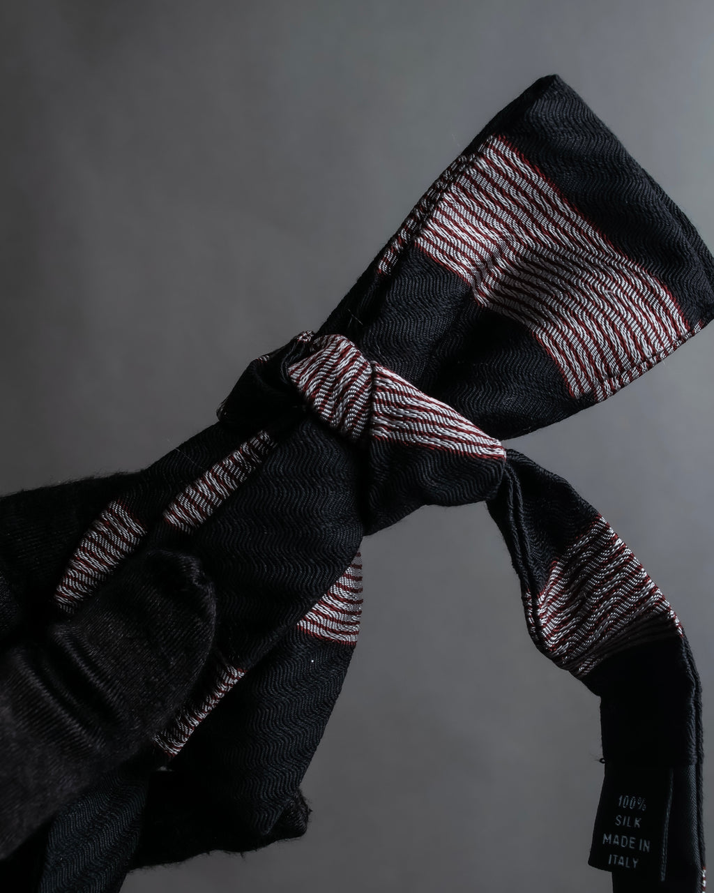 "DRIES VAN NOTTEN" Herringbone striped silk bow tie