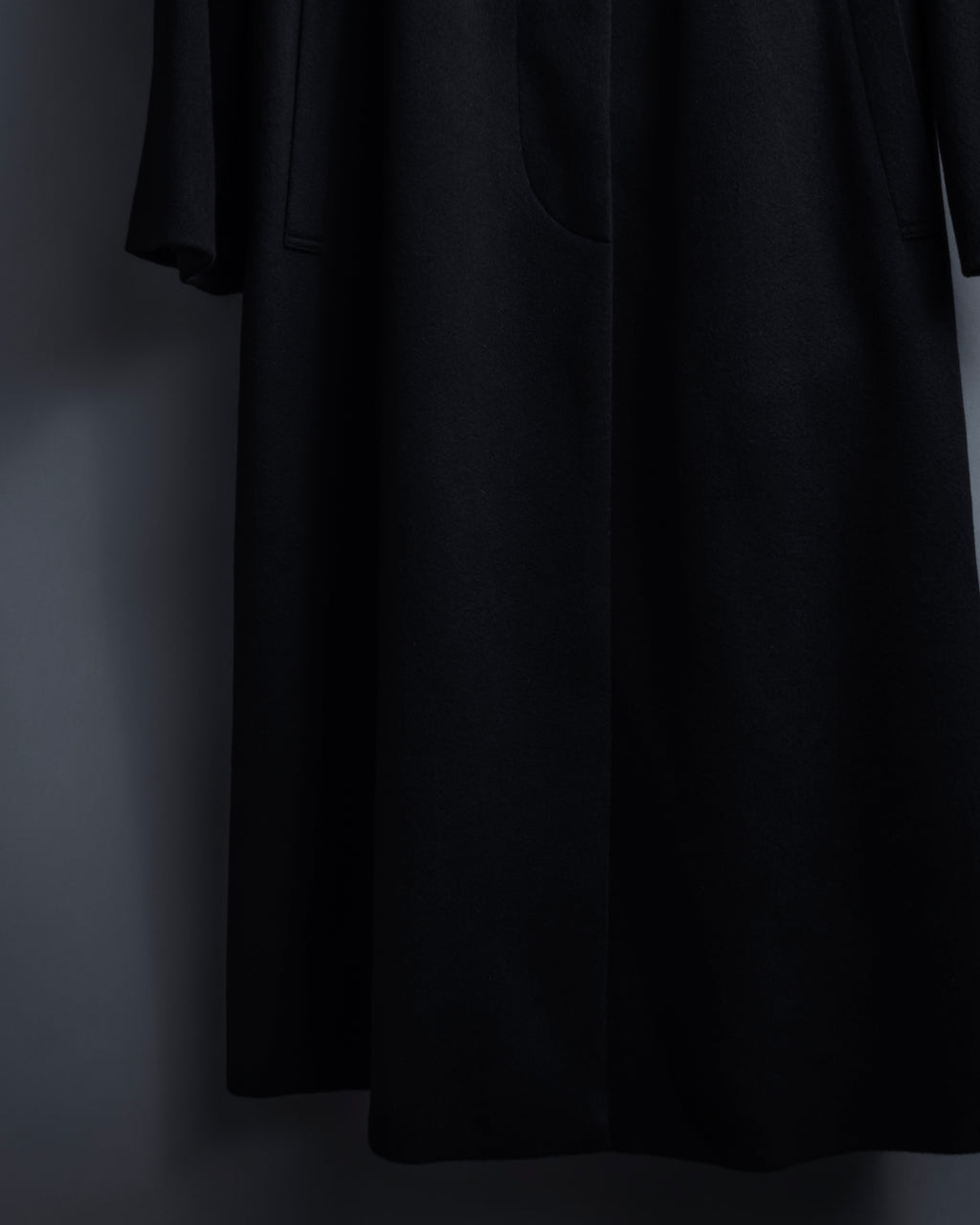 "Vintage raglan sleeve 100% cashmere stand-collar coat"