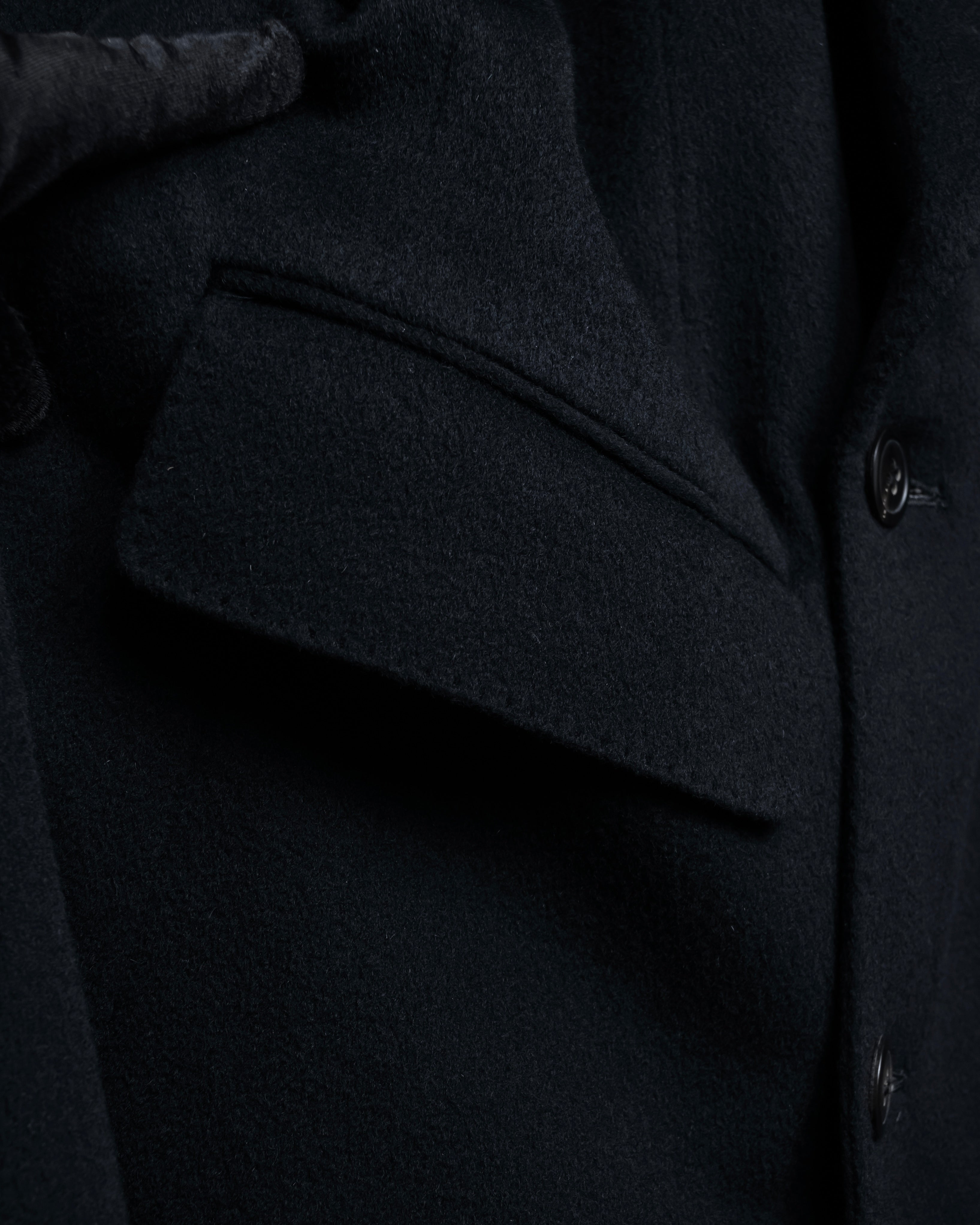 "CHRISTIAN DIOR MONSIEUR" 
Oversized double-breasted chester coat