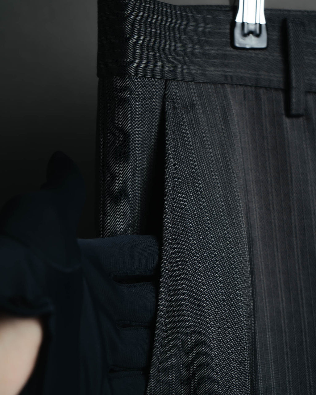 -MOOD MILLÉSIMES- 00’s pin-striped tailored dress trousers