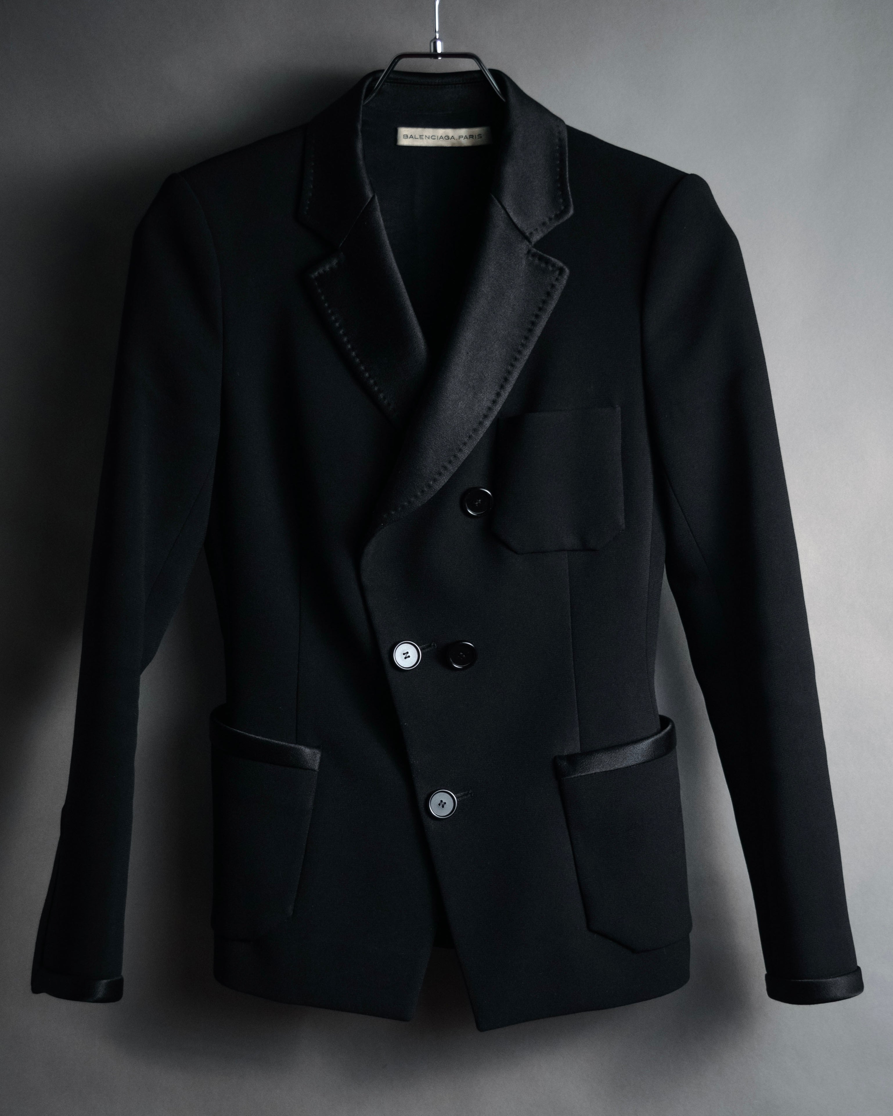 –SPECIAL– “BALENCIAGA” 2006-2012 Sculpted smoking jacket