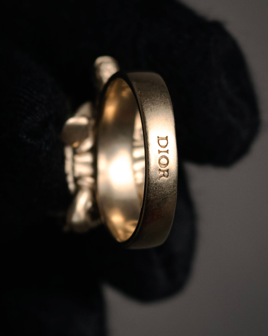 “DIOR” 2010’s sculptural turtle floral motif ring