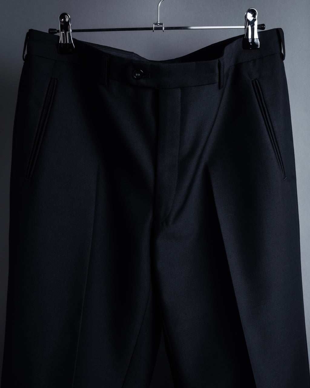 "YVES SAINT LAURENT" Strongly tailored shaped wool set up