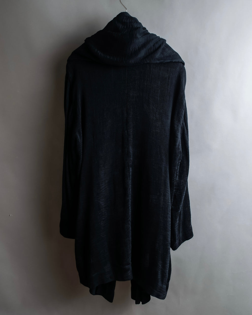 "ISSEY MIYAKE PERMANENT" Large shawl collar silk long cardigan