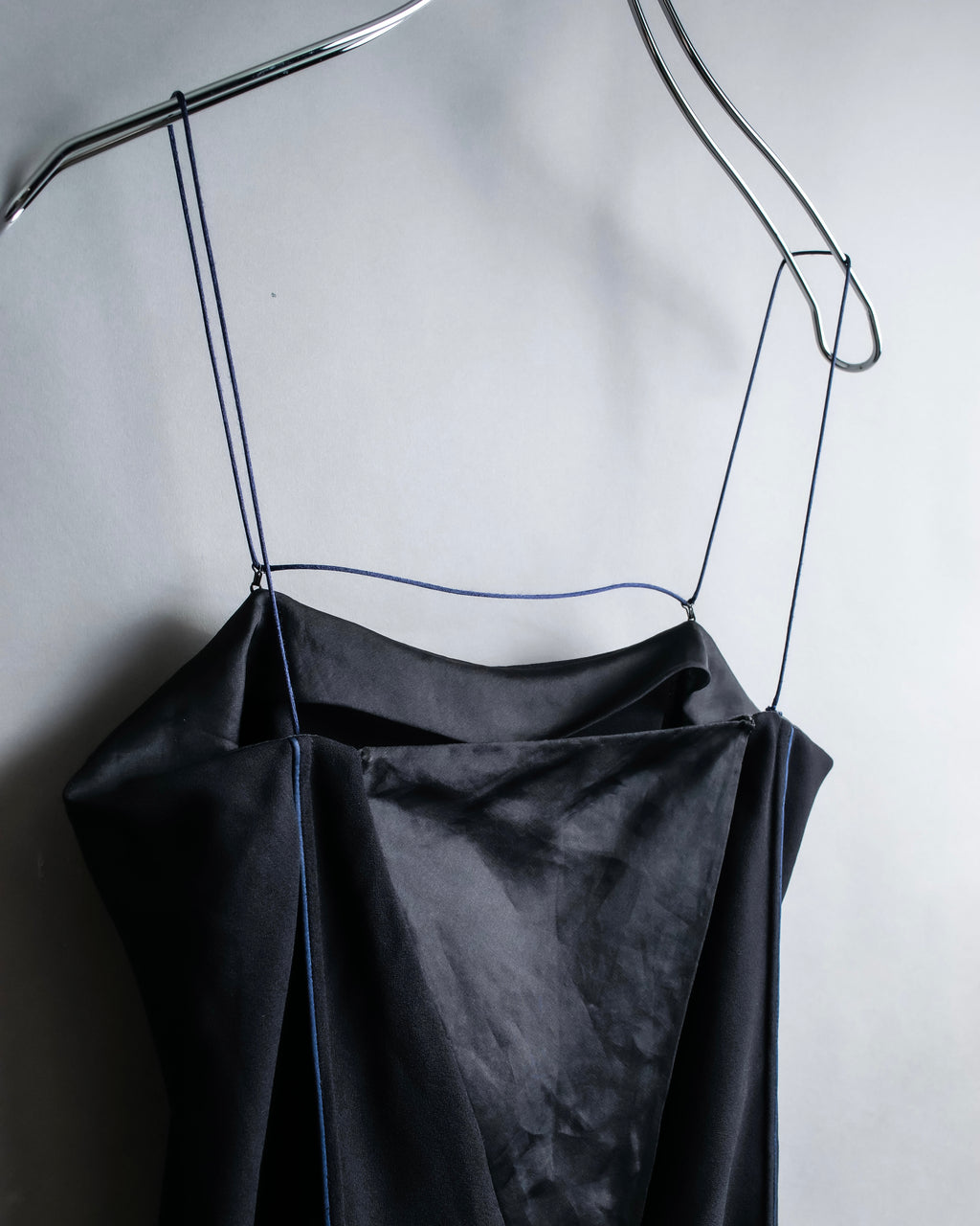 "BALENCIAGA" Piping material switching camisole
