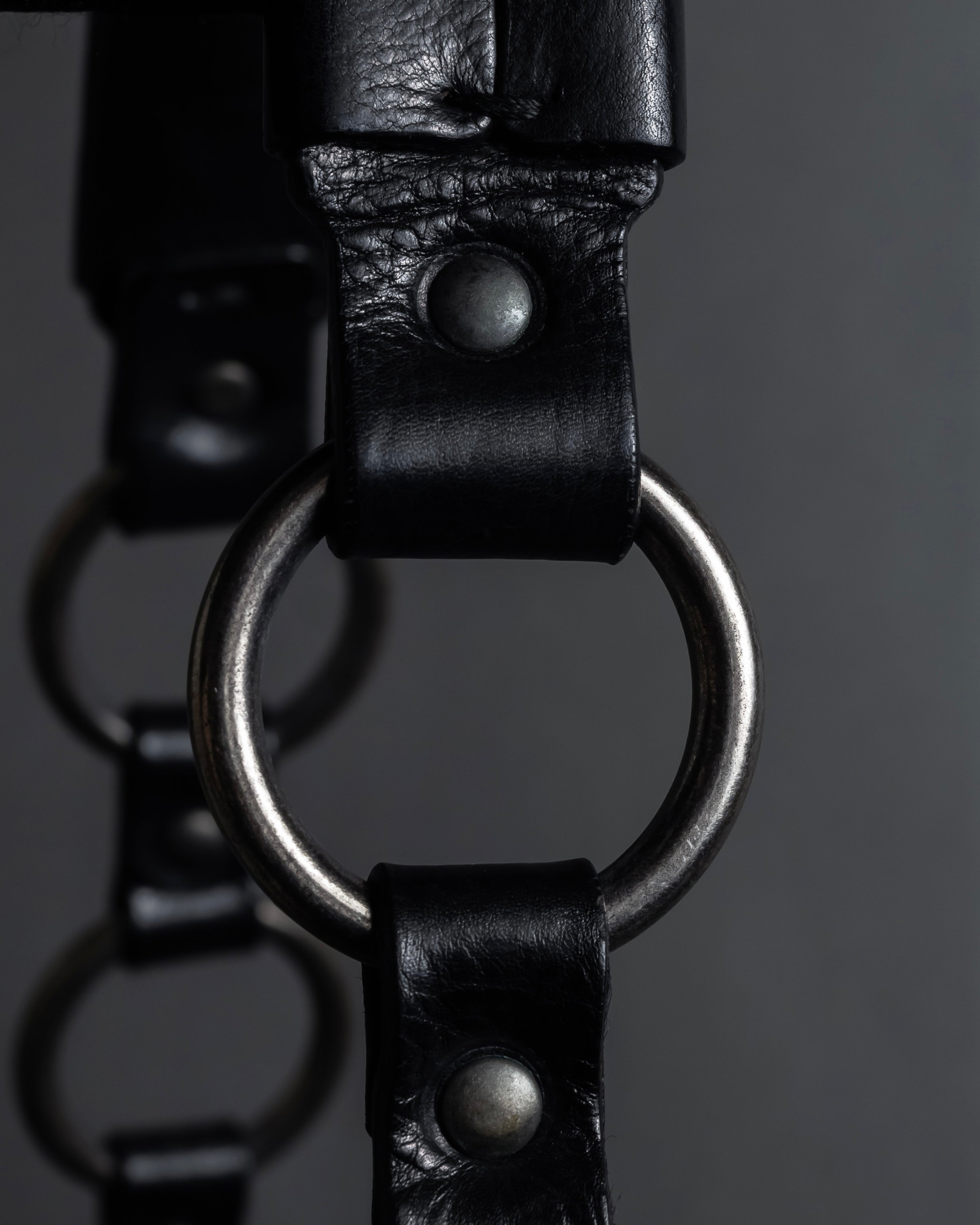 -SPECIAL- "YVES SAINT LAURENT"
00's Tom Ford period stacked ring design horizontal leather bag