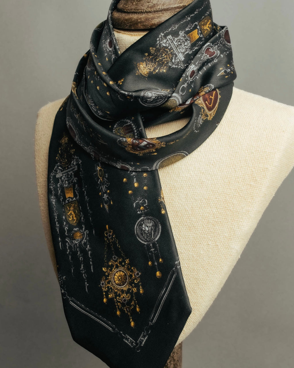 "Gianfranco Ferré" 90's Baroque print silk necktie