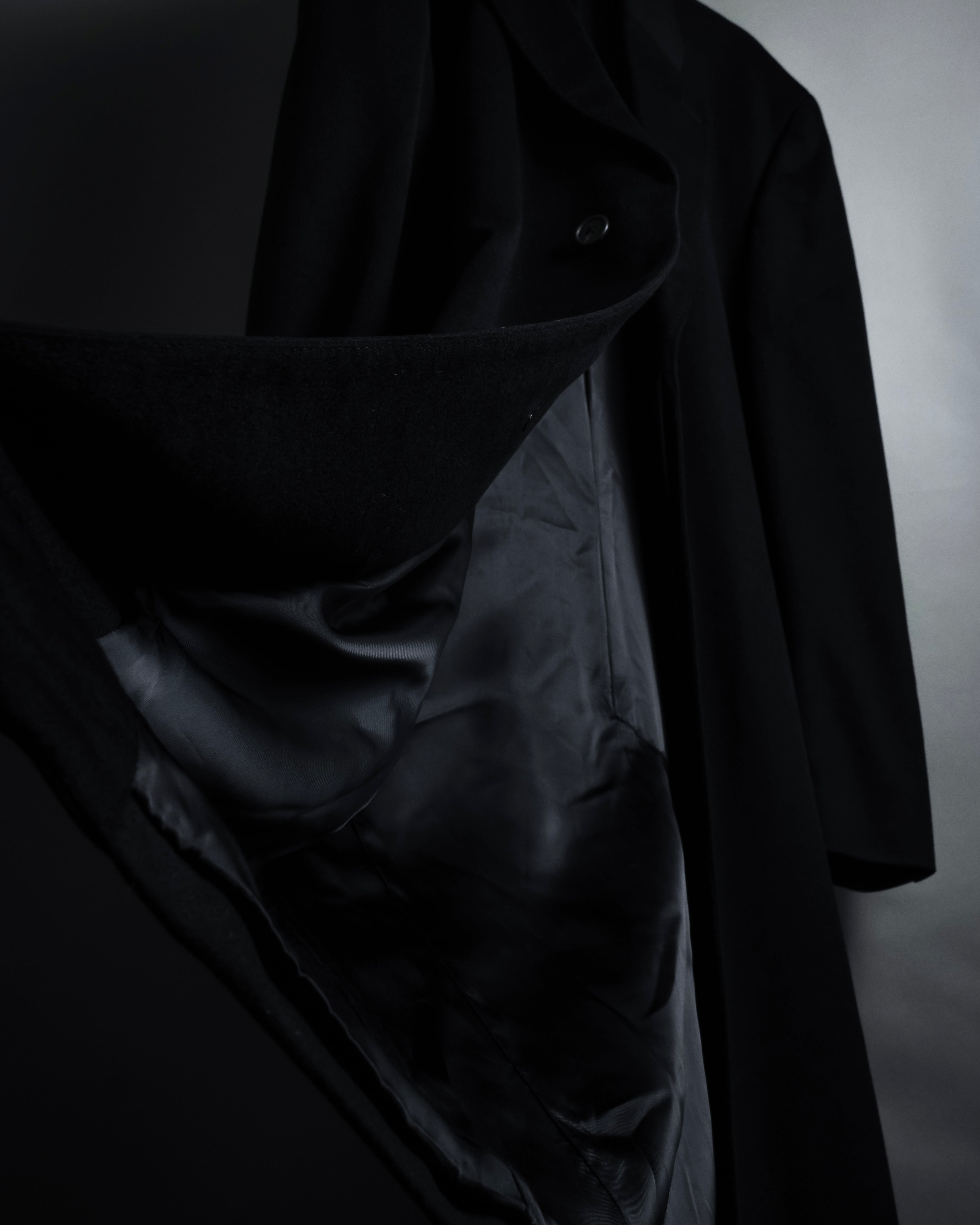 "BELLUMORE／ANTONIO FUSCO"
Fly front 100% cashmere chester coat