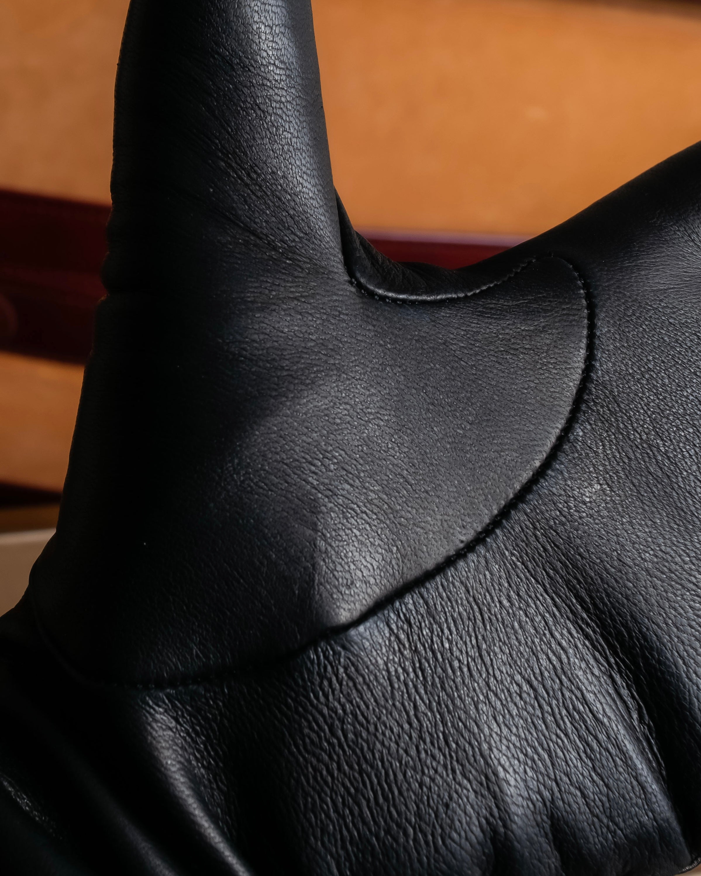 "GUCCI" Gold metal button design long leather gloves