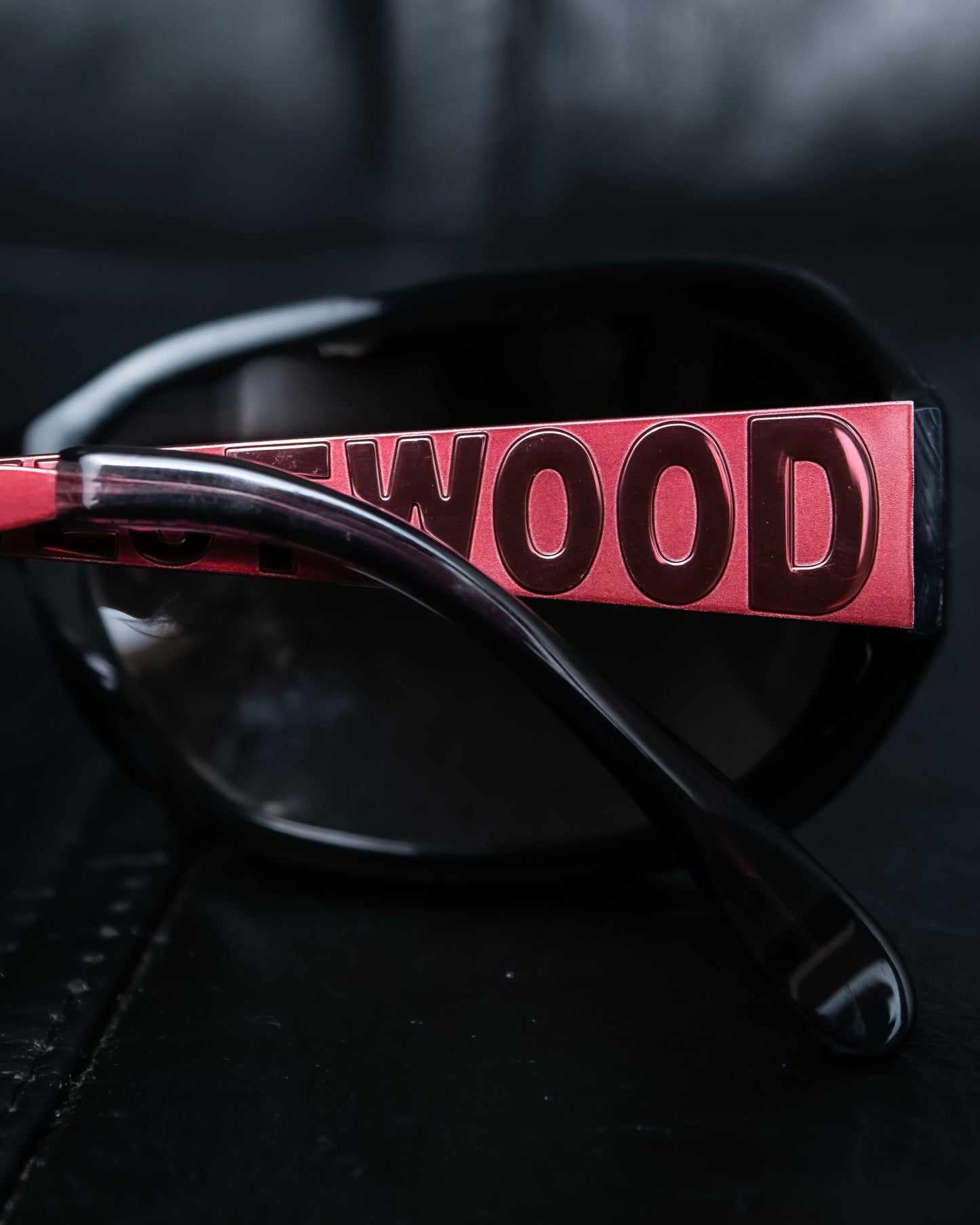 "Vivienne Westwood" Engraved temple logo oval sunglasses