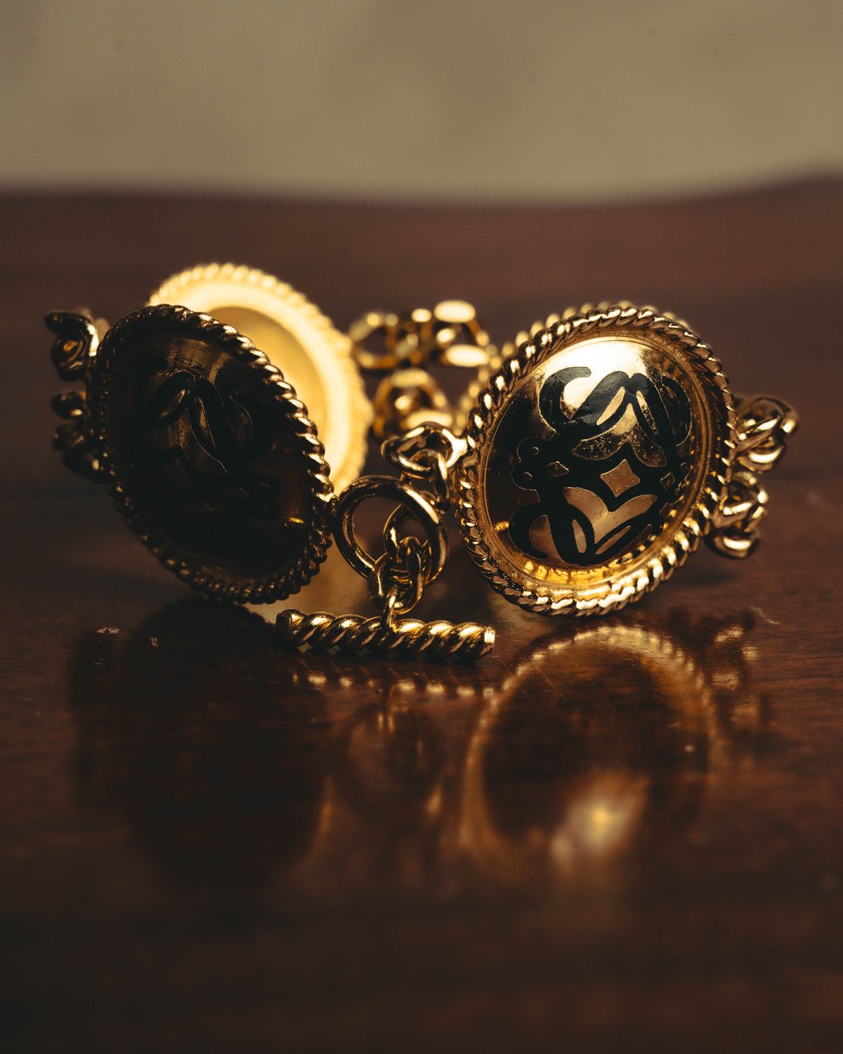 -SPECIAL- “LOEWE” 80’s-90’s Sculptural black anagram medallion chain bracelet