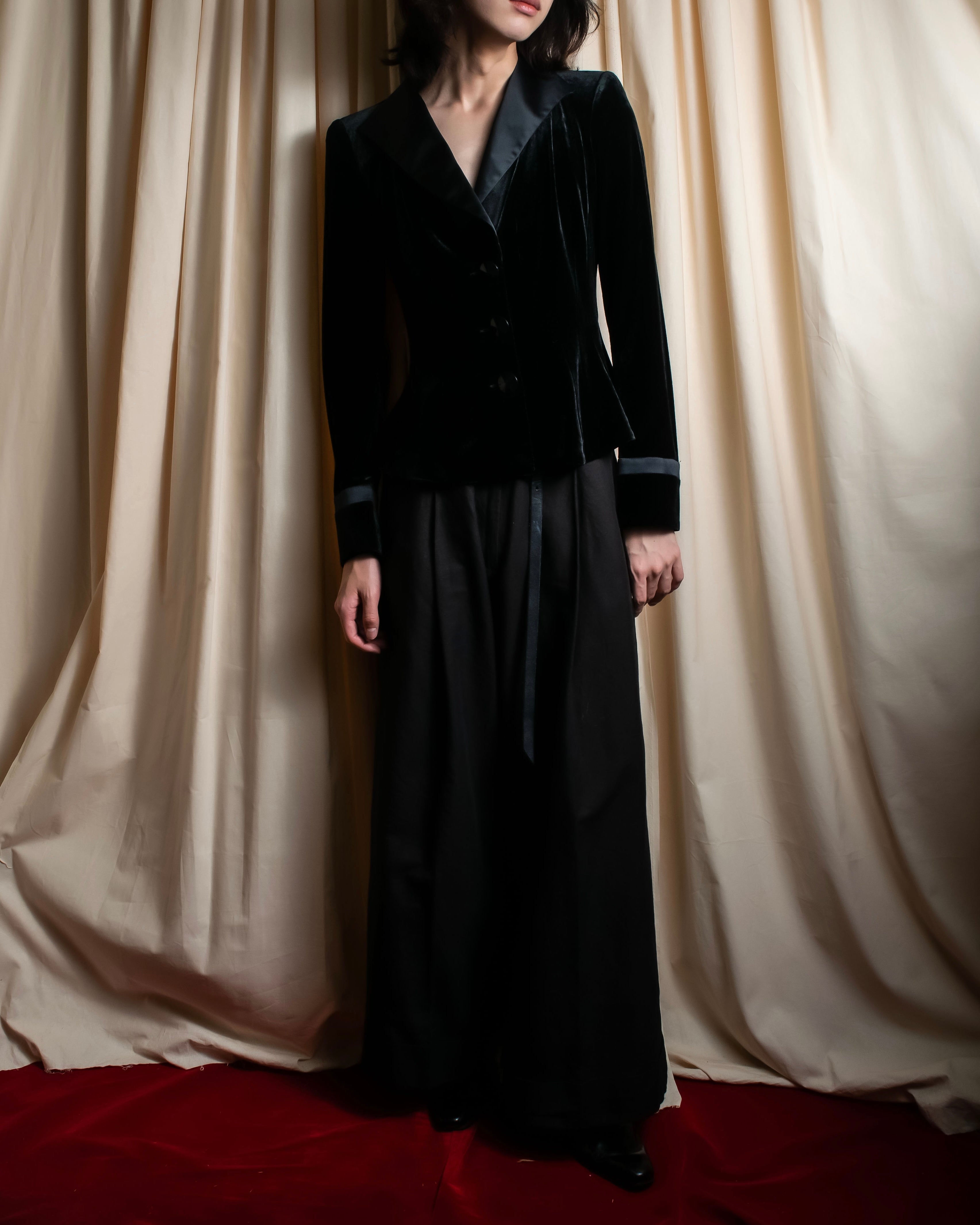 "ARMANI COLLEZIONI" Satin switched design velvet jacket