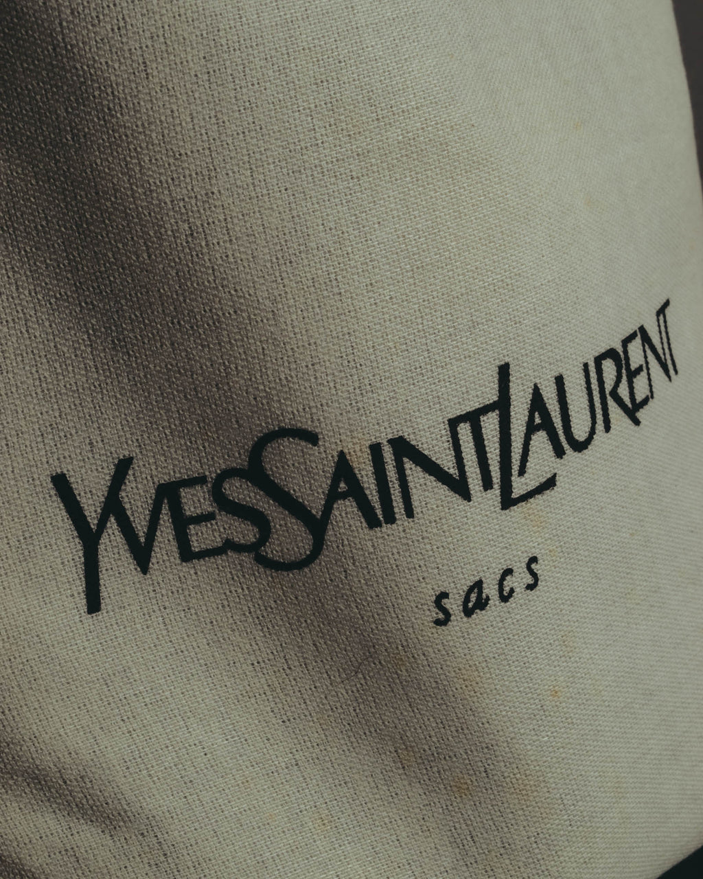 “Yves Saint Laurent” 90’s-00’s Cassandra logo one shoulder leather bag