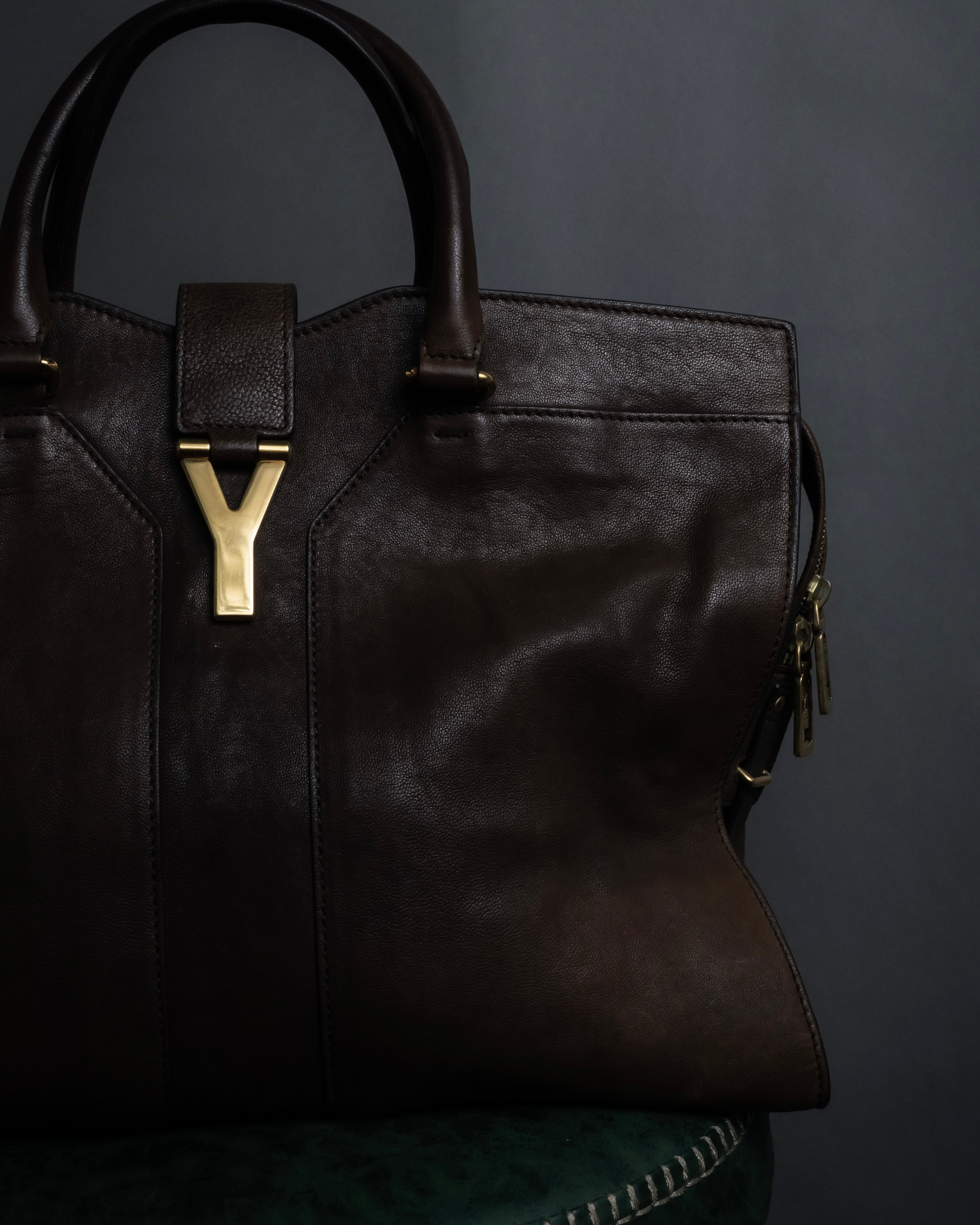 "YVES SAINT LAURENT" 11'year-12'year Chic Gabas leather bag