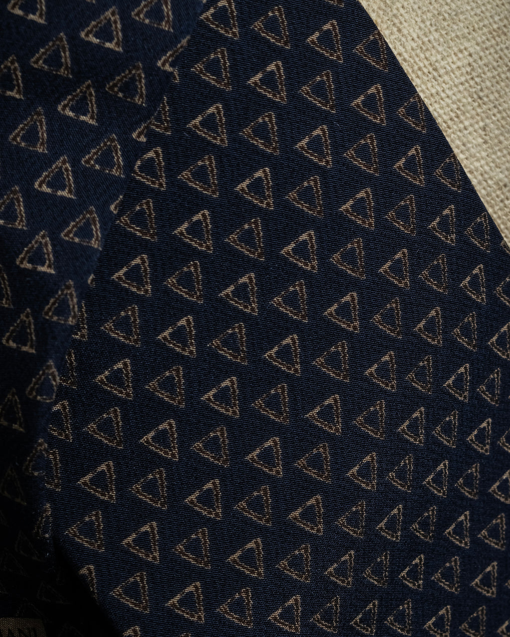 "ARMANI COLLEZIONI" Repeated triangle motif silk neck tie