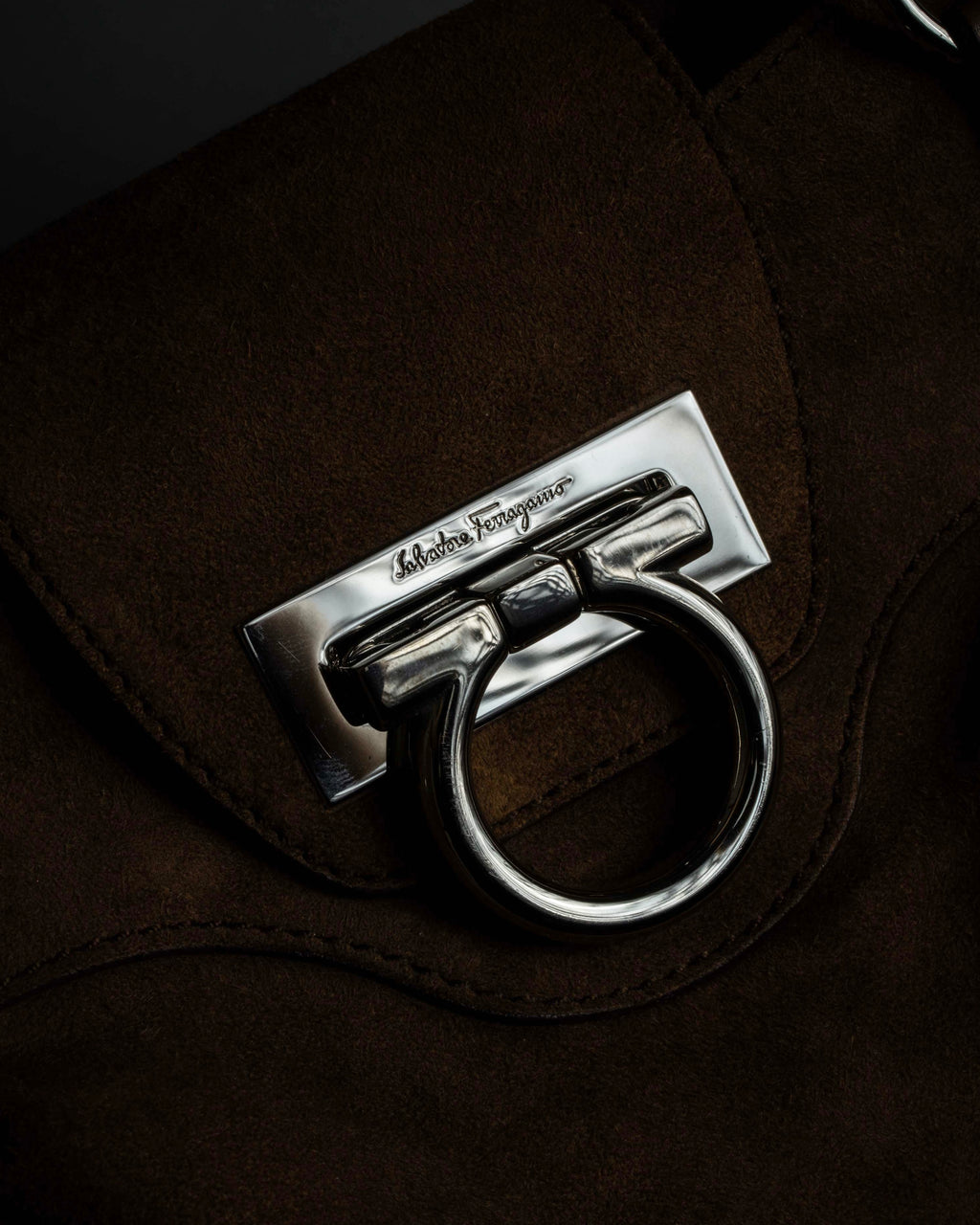 "Salvatore Ferragamo" Gathered form Gancini motif design suede hand bag