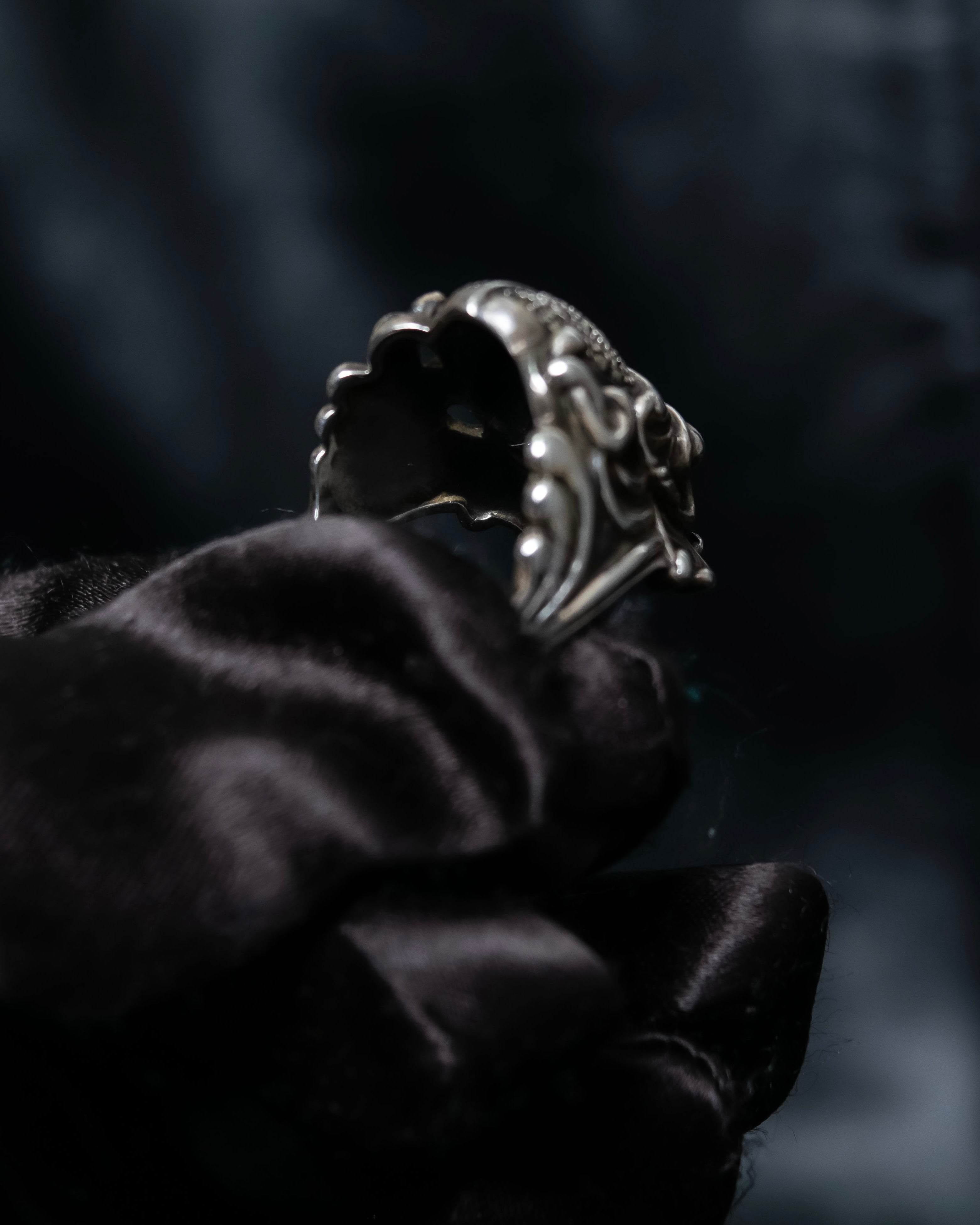 “Vintage” Beetle motif stone decorated silver ring