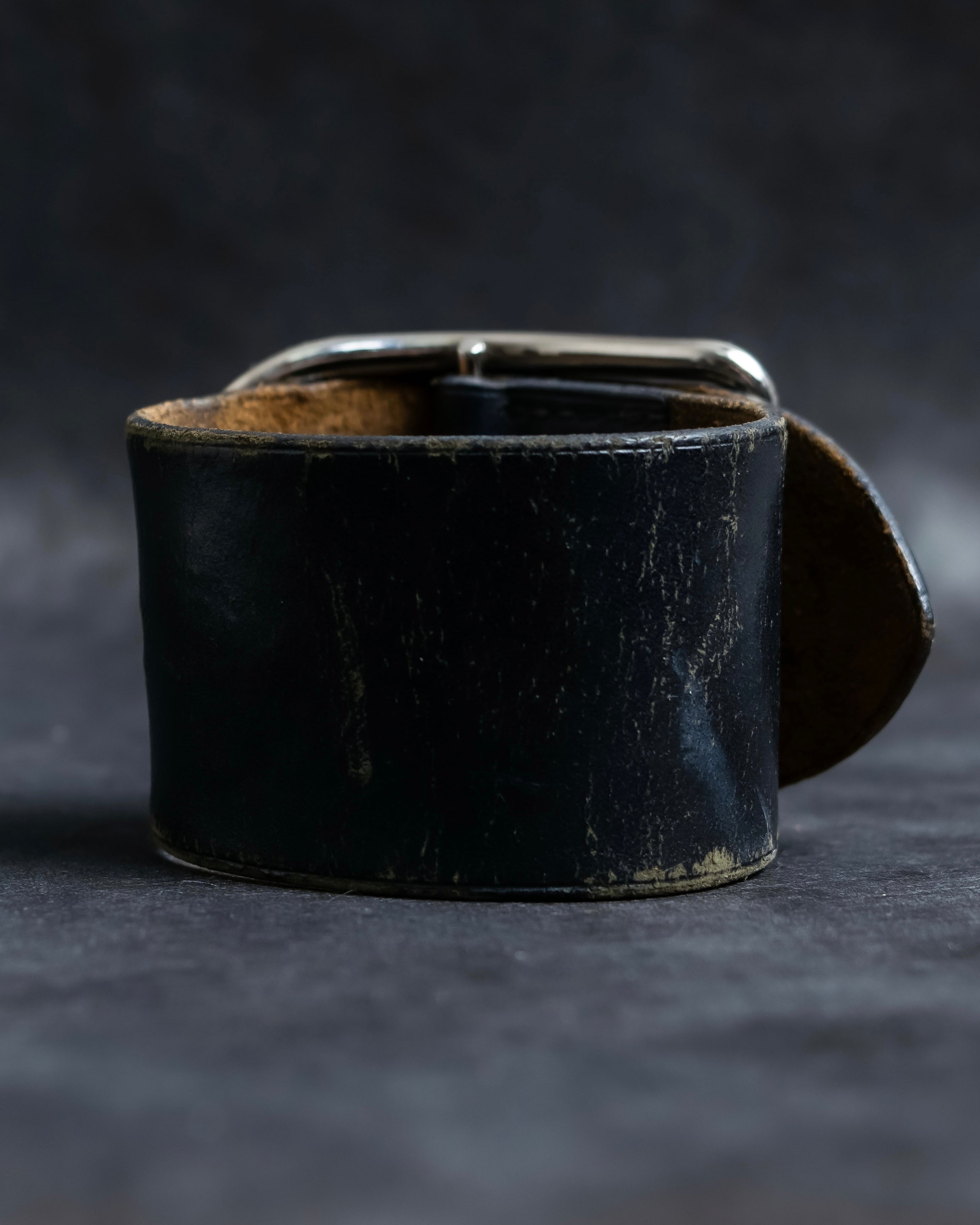 "HERMES" D ring buckle design leather bracelet