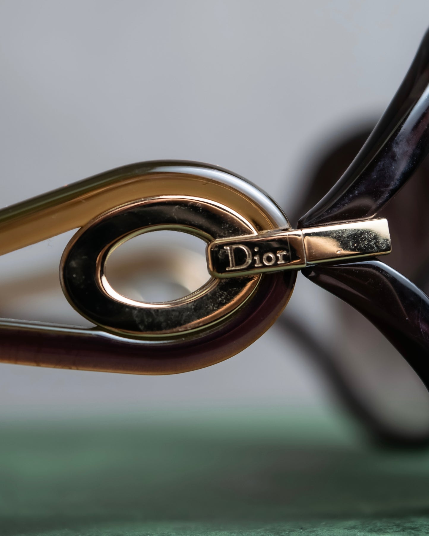 "Christian Dior" Temple gold parts design butterfly frame sunglasses