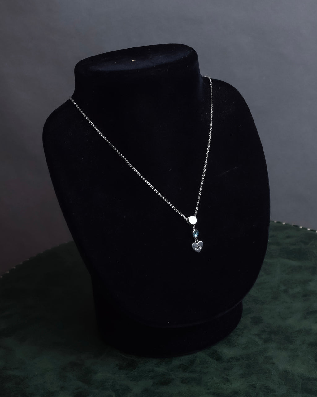 "GUCCI" Heart motif silver necklace