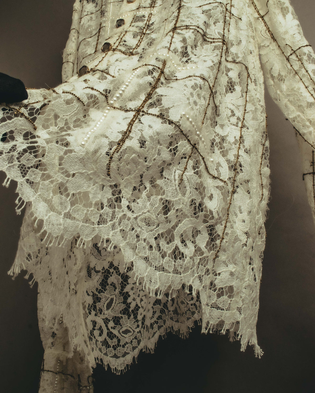 -SPECIAL- "CHANEL" 10's-20's Embellished floral lace and pearl check oversized shirt